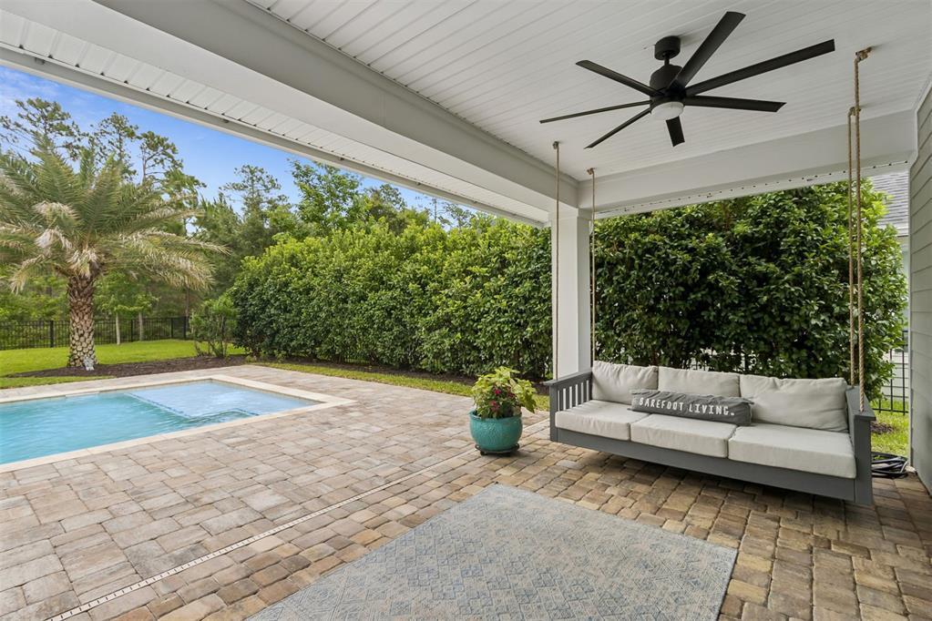 HAMPTON LAKES - Residential
