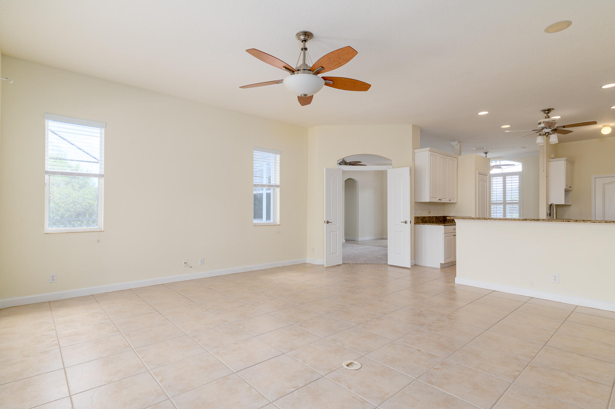 PORT ST LUCIE SECTION 48 1ST REPLAT - Residential