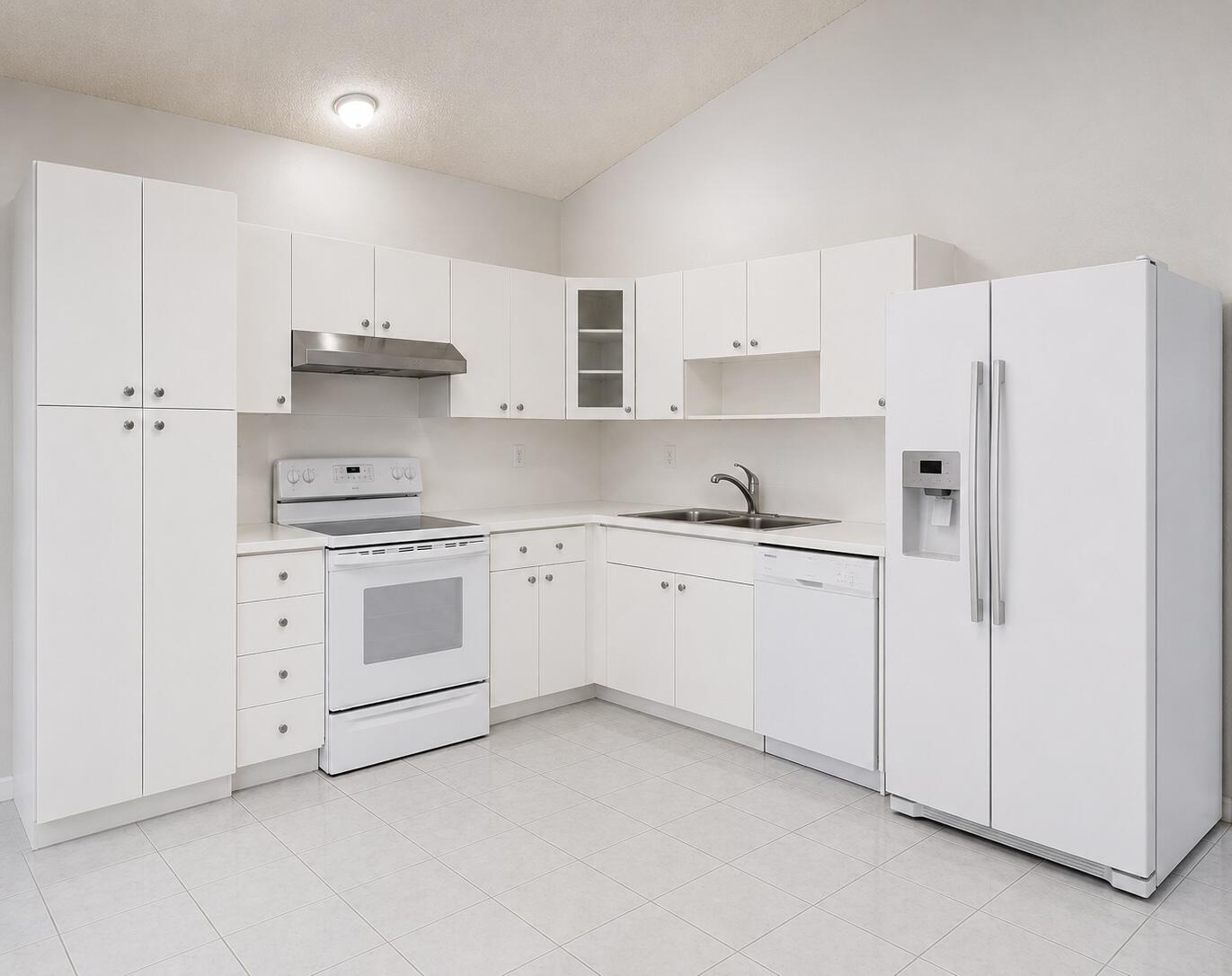KINGS GARDENS SEC THREE - Residential Lease