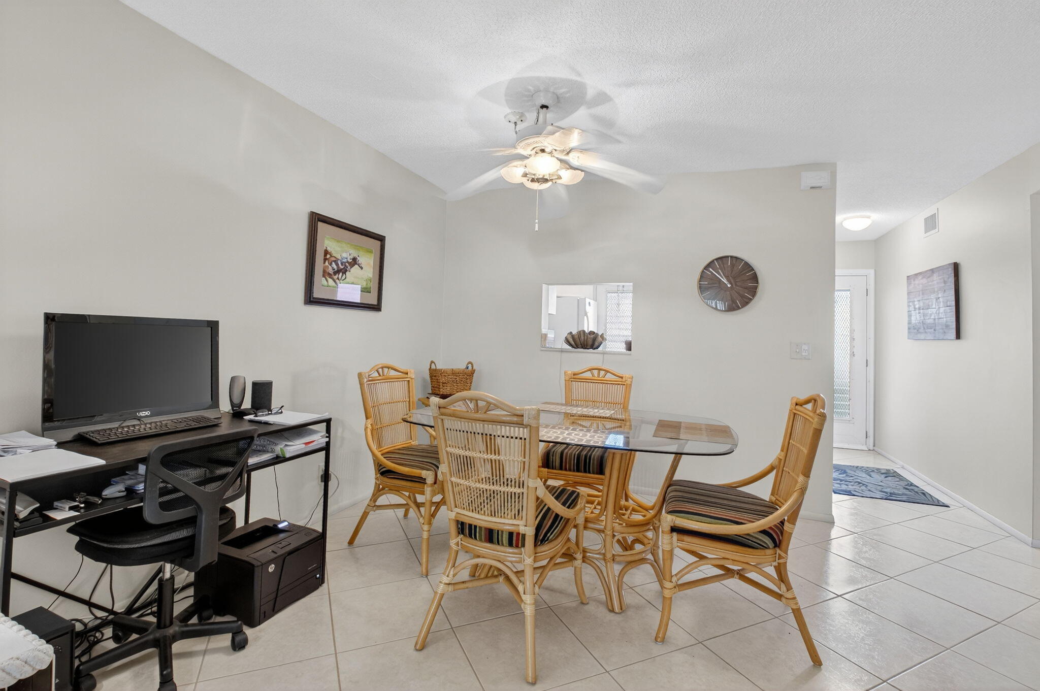 VILLAGE ROYALE CONDO 8 - Residential
