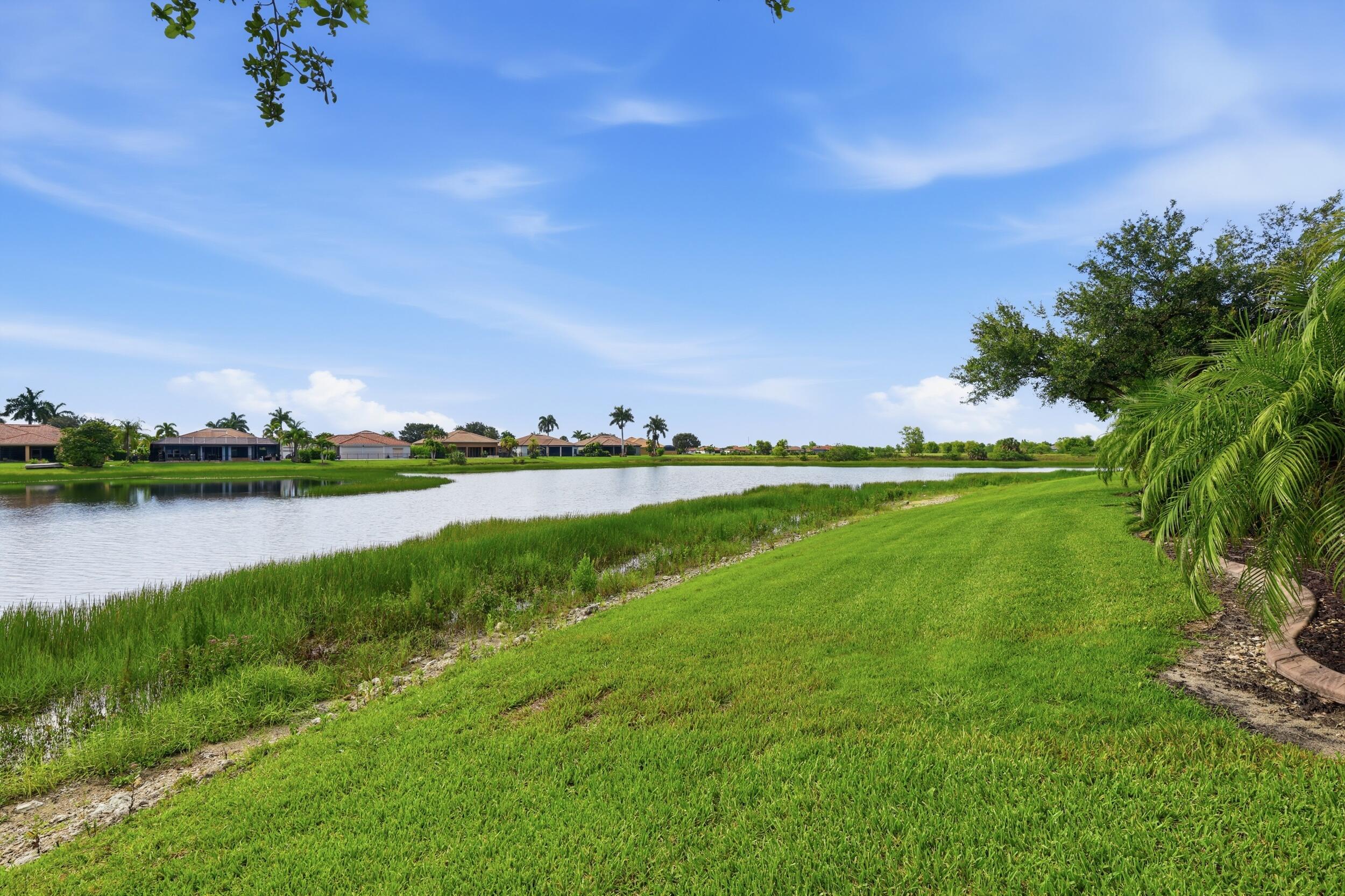 VALENCIA GOLF & COUNTRY CLUB PH 2 - Residential