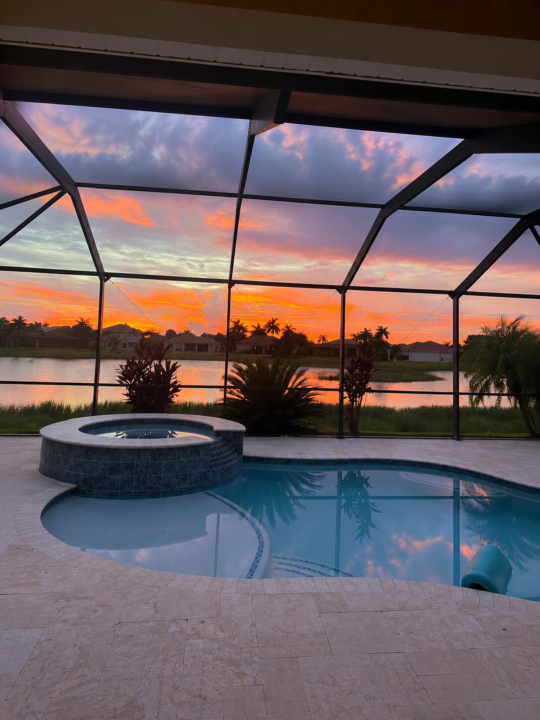 VALENCIA GOLF & COUNTRY CLUB PH 2 - Residential