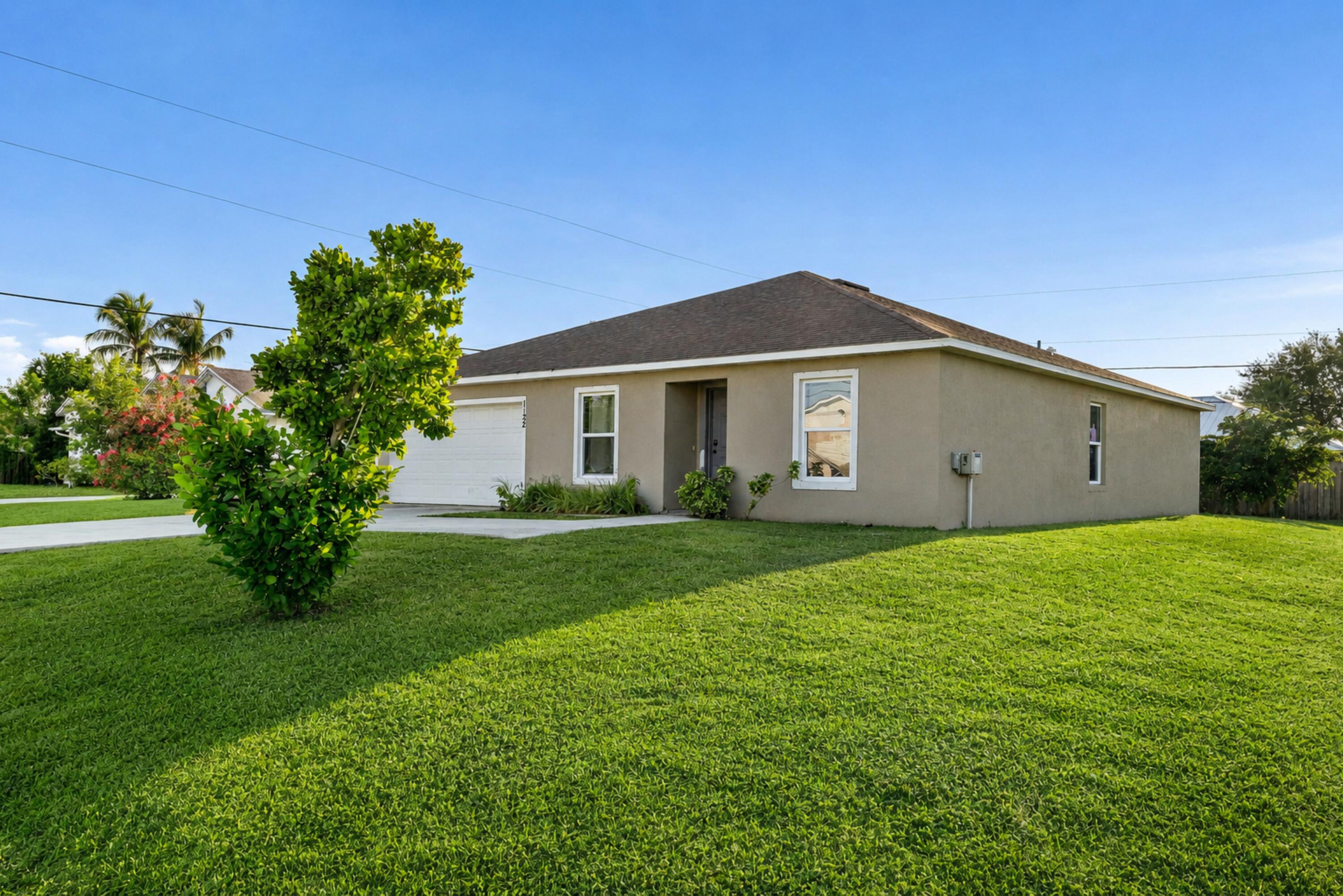 PORT ST LUCIE SECTION 8 - Residential