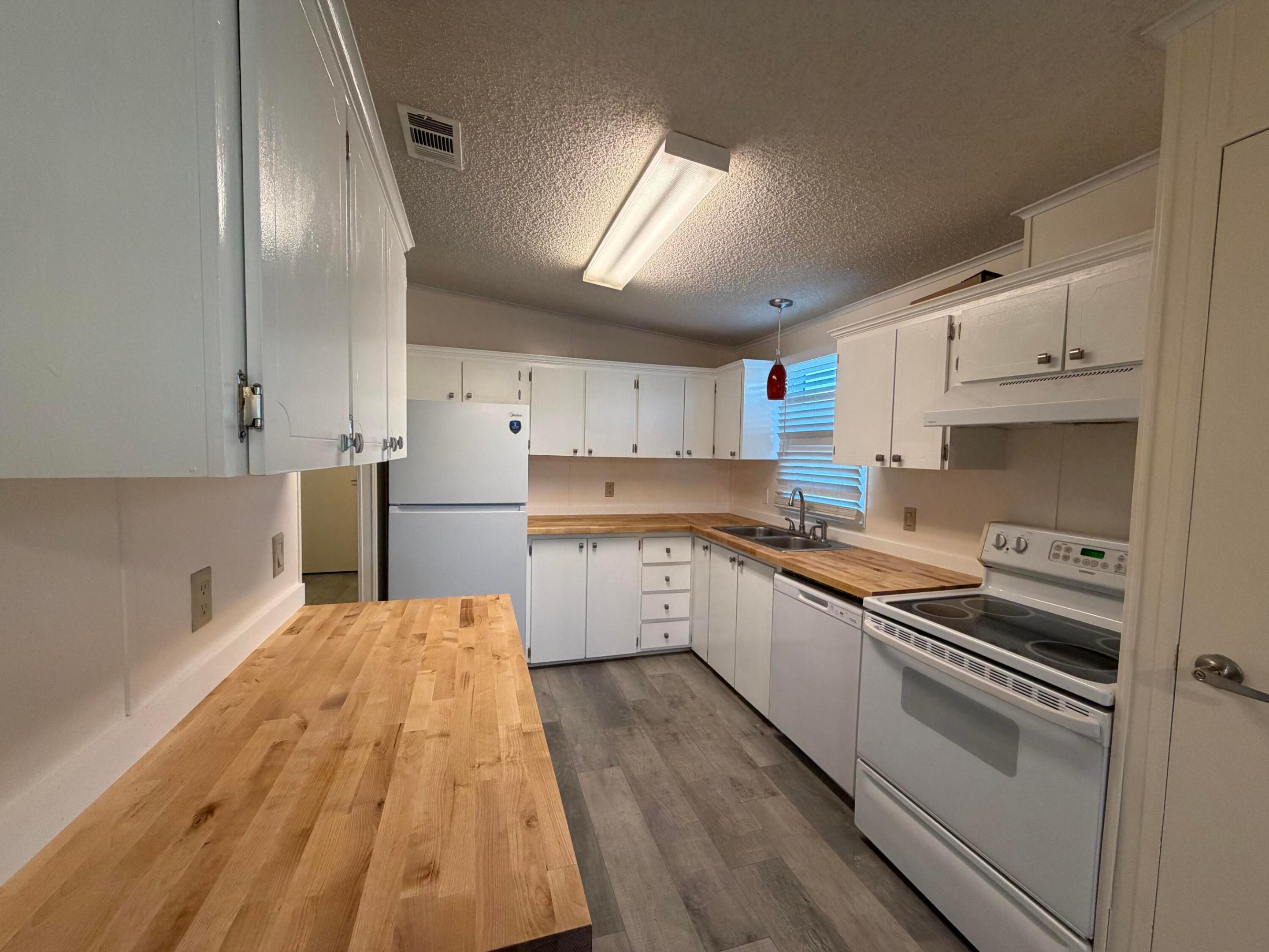 HICKORY RIDGE SUB UNIT 2 - Residential