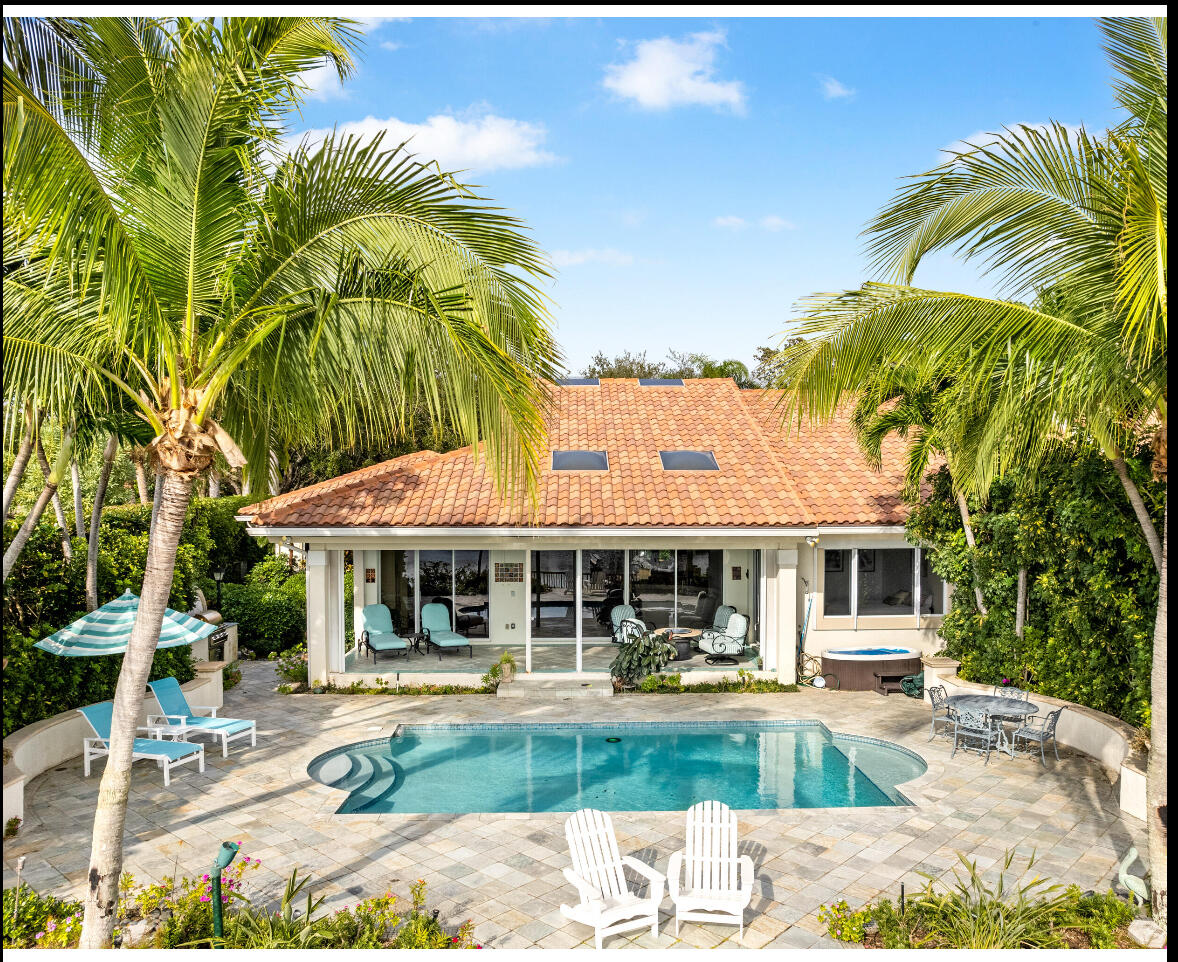 ADMIRALS COVE - Residential