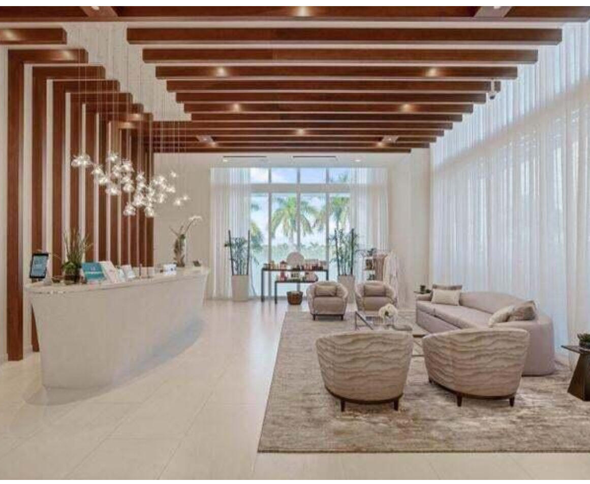 ADMIRALS COVE - Residential