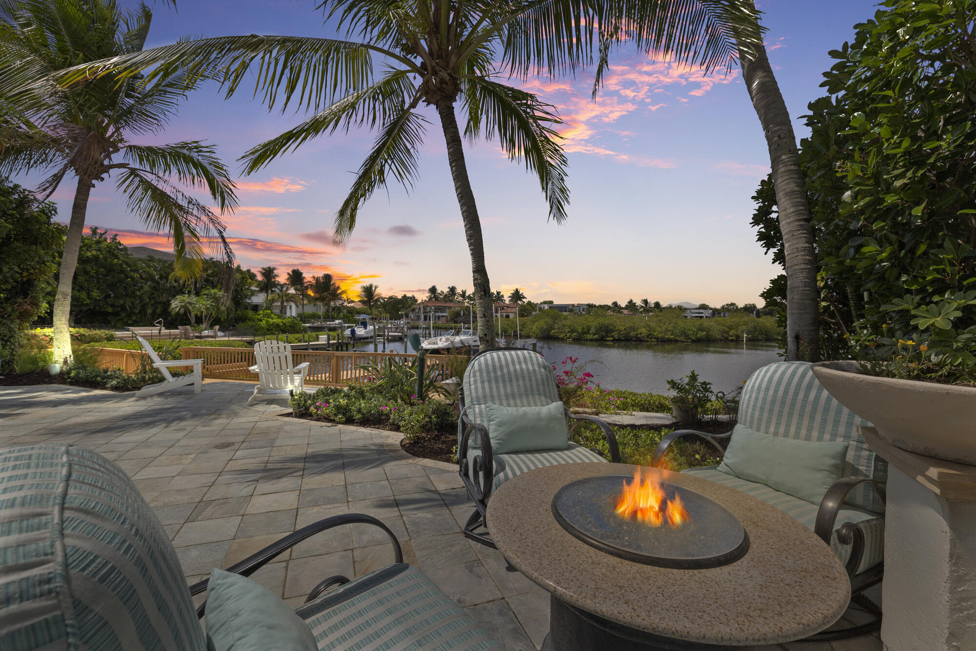 ADMIRALS COVE - Residential