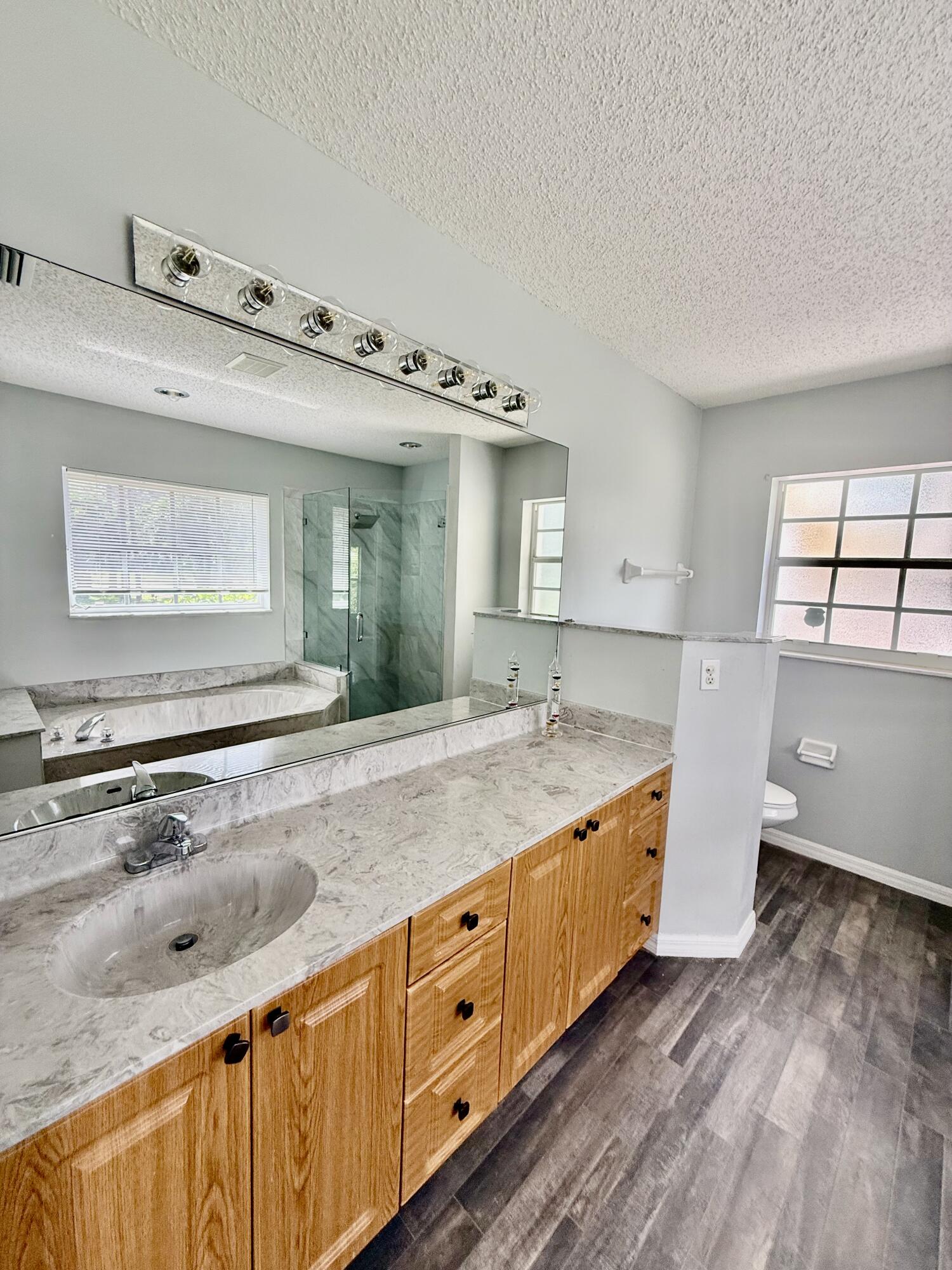 INDIAN RIVER ESTATES UNIT 6 - Residential Lease