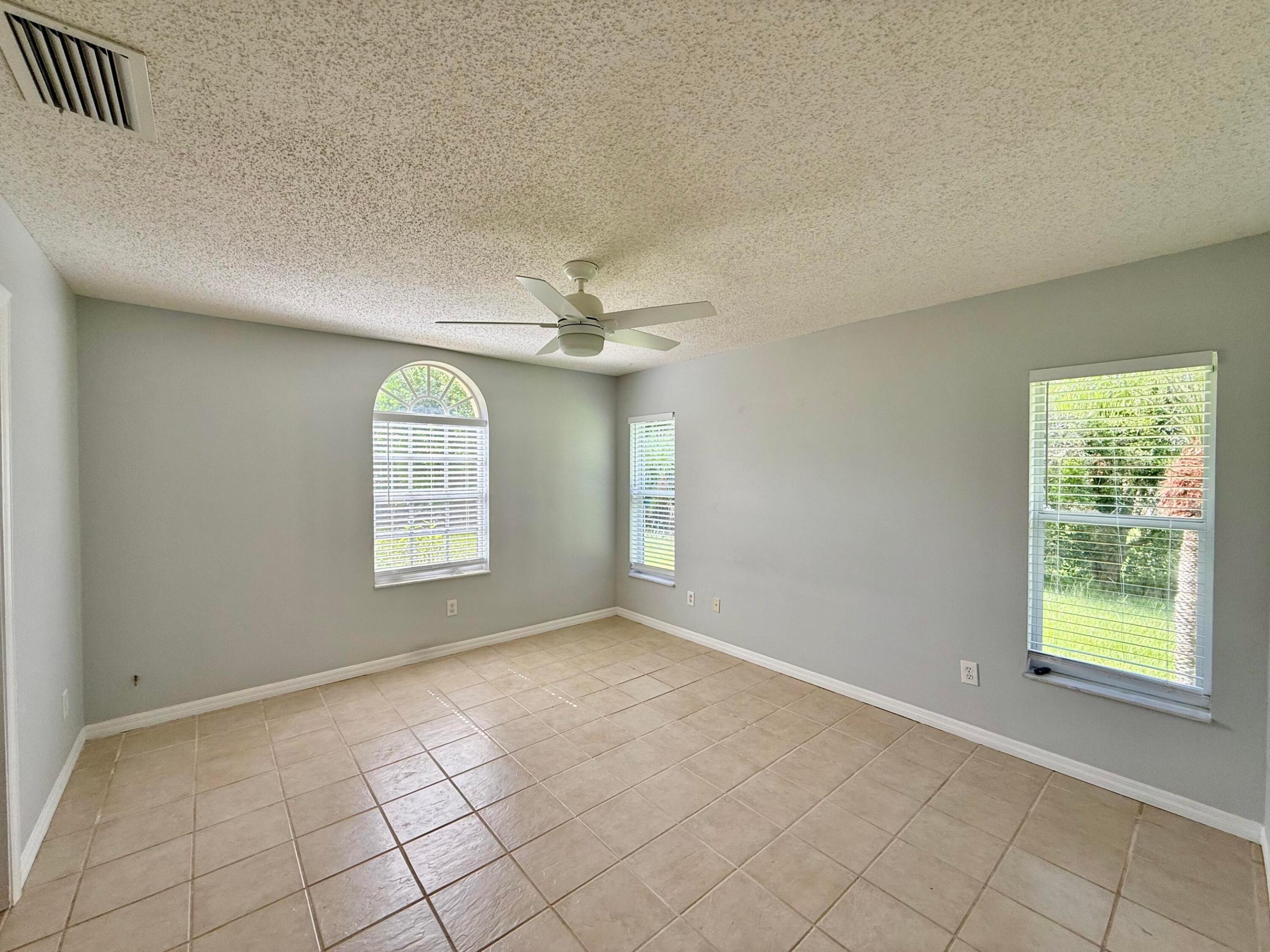 INDIAN RIVER ESTATES UNIT 6 - Residential Lease