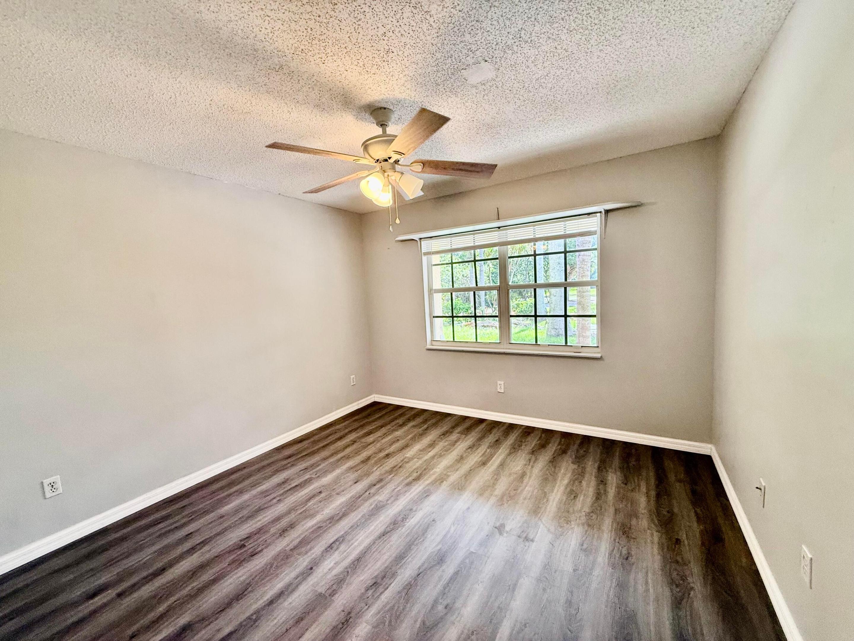INDIAN RIVER ESTATES UNIT 6 - Residential Lease