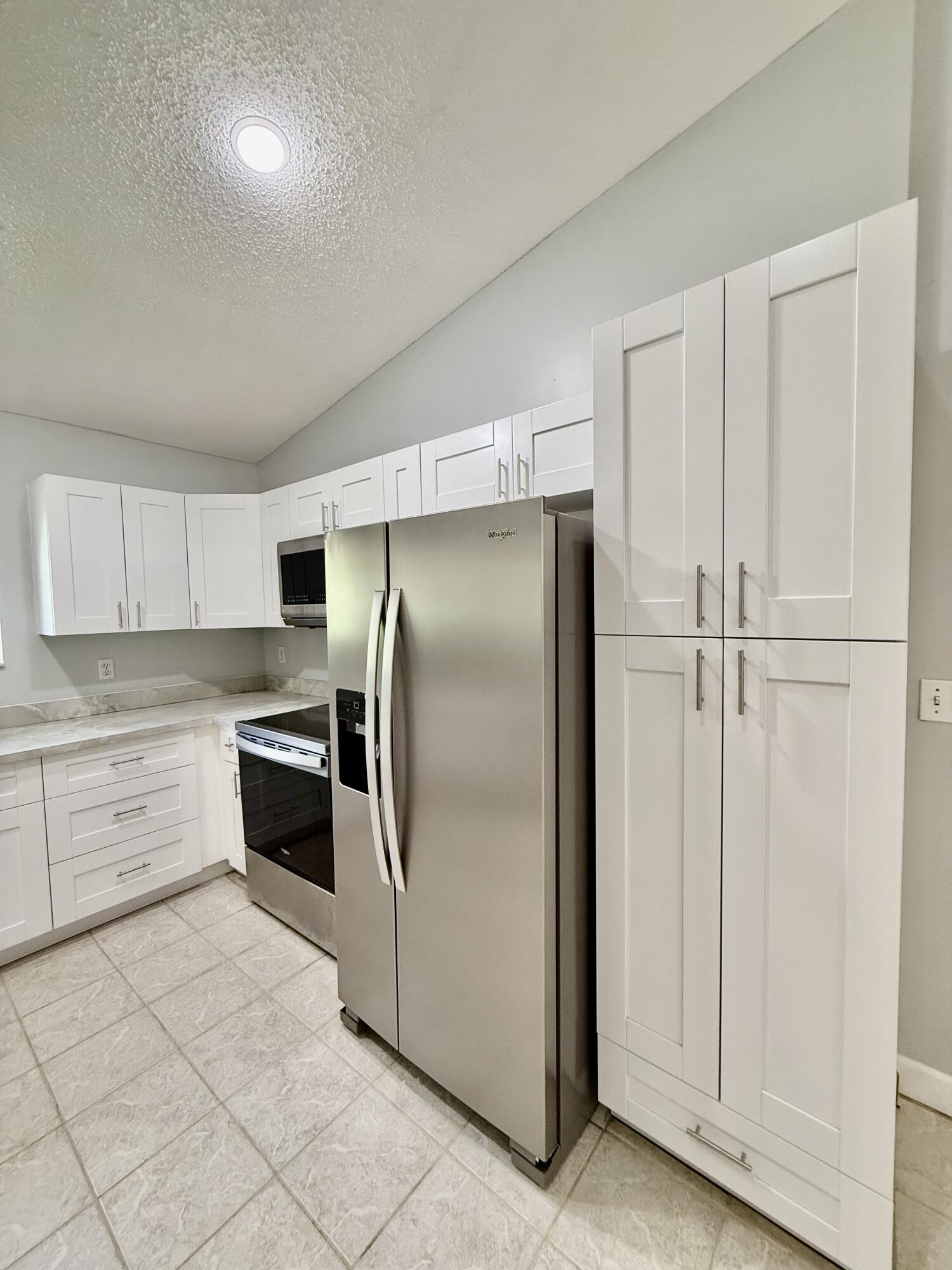 INDIAN RIVER ESTATES UNIT 6 - Residential Lease