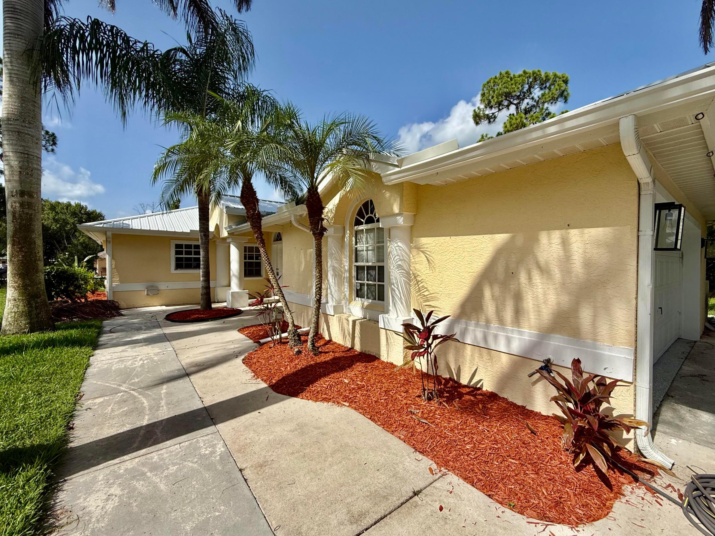 INDIAN RIVER ESTATES UNIT 6 - Residential Lease