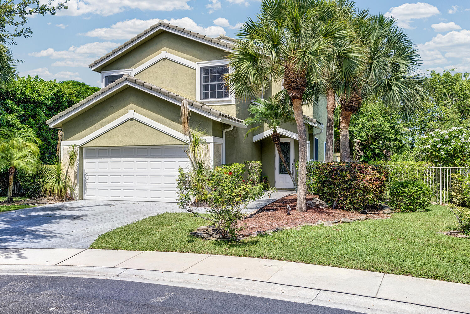 PARKSIDE ESTATES - Residential