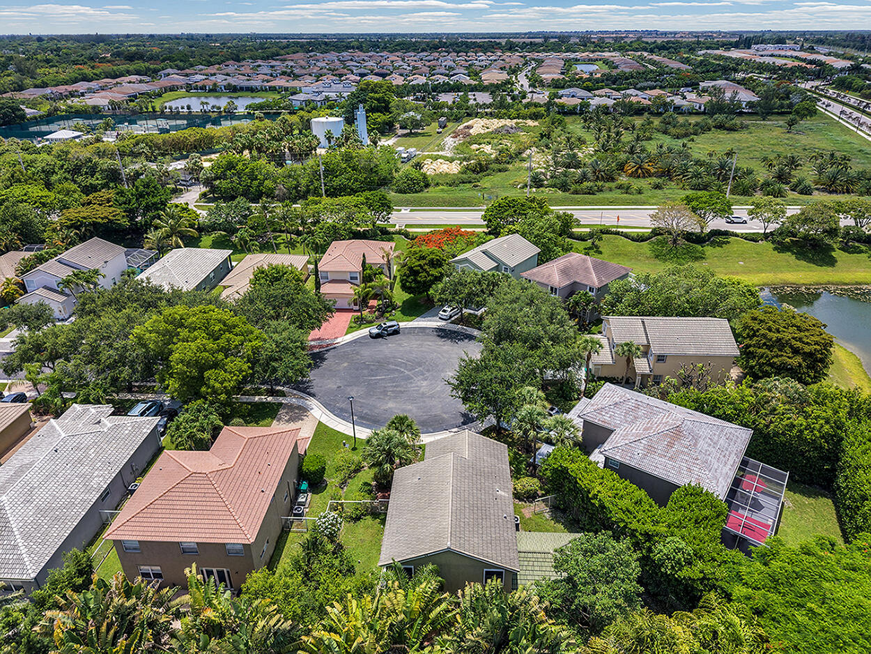 PARKSIDE ESTATES - Residential
