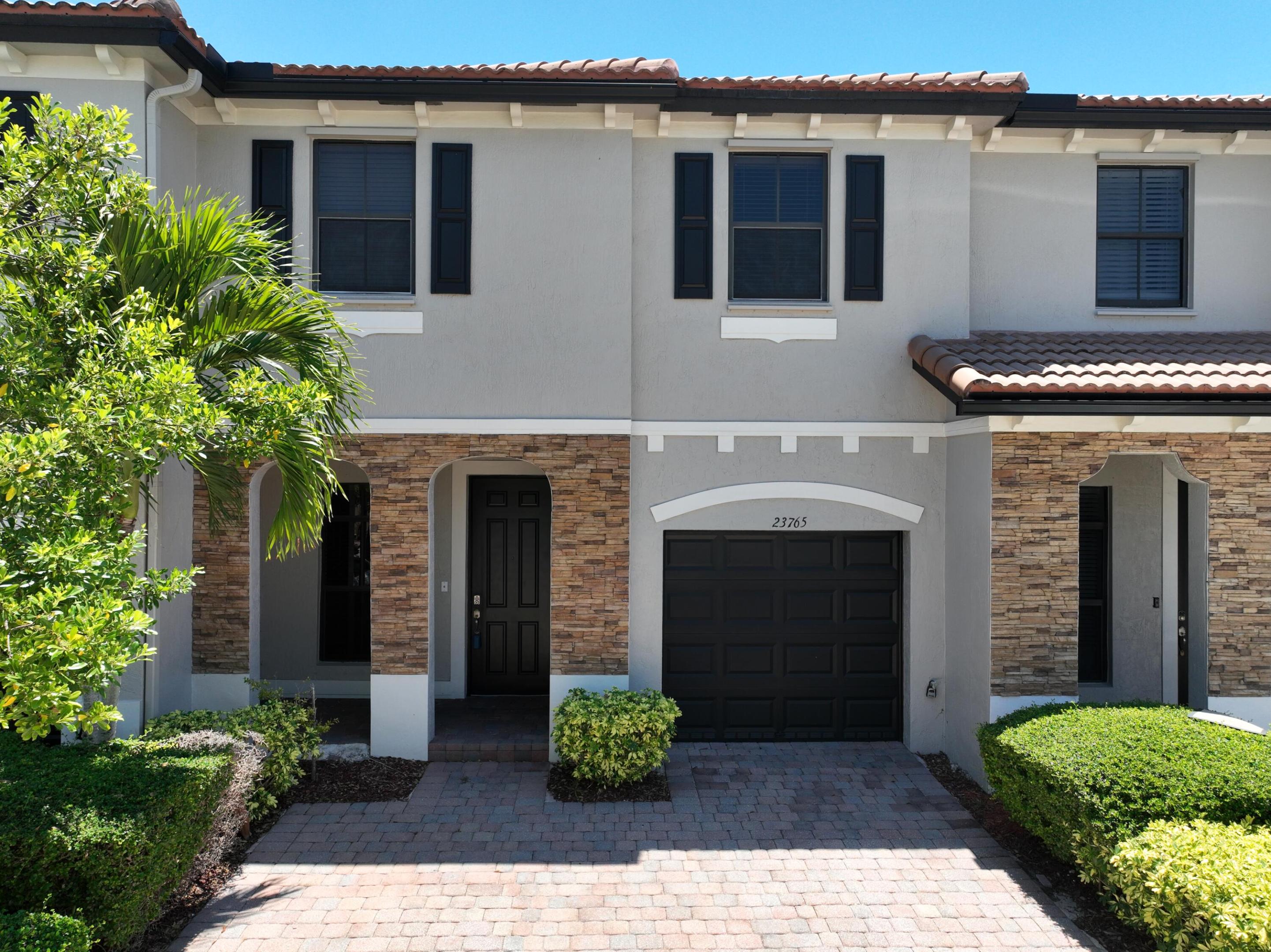 SILVER PALM WEST - Residential