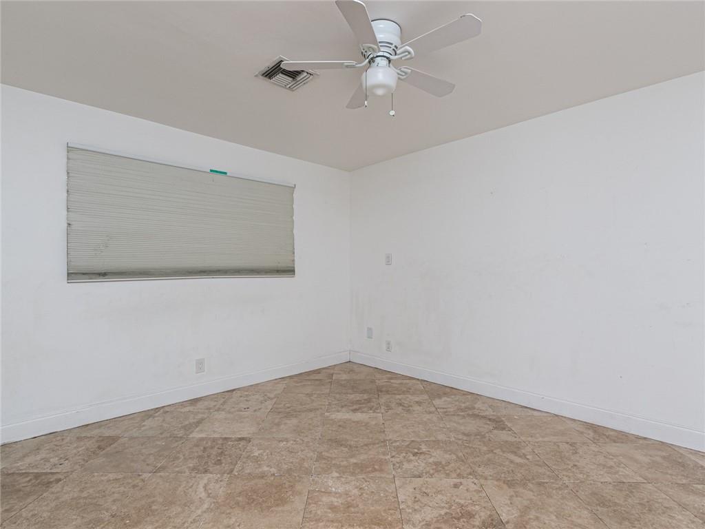 Hollywood Hills 6-22 B - Residential