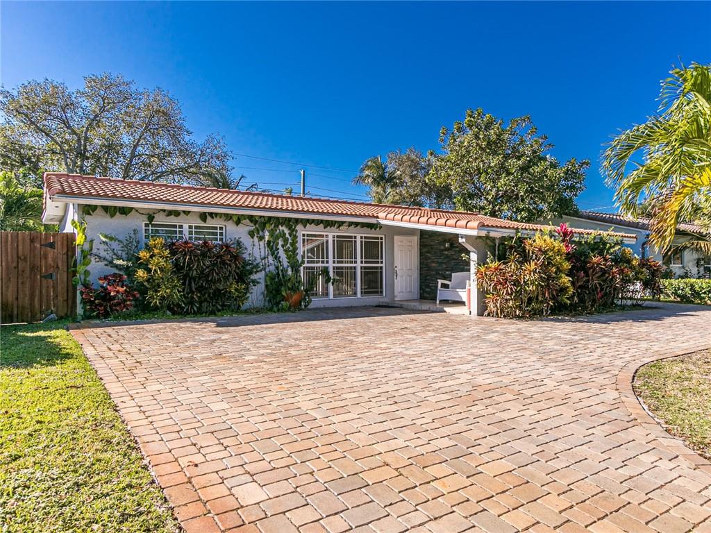 Hollywood Hills 6-22 B - Residential