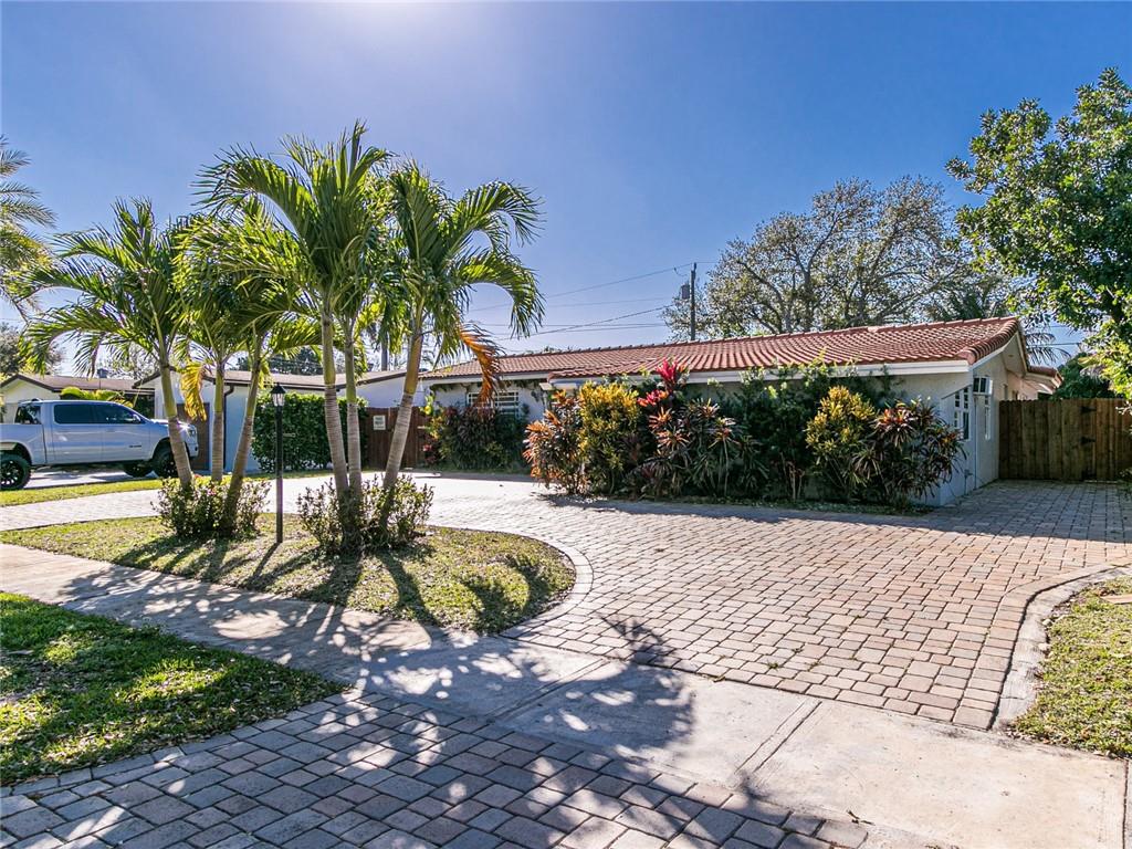 LOCATION!LOCATION!LOCATION! SOLD "AS-IS"  THIS 3/2 - COMPLETELY REMODELED - NEW ROOF - POOL - BEAUTIFUL BACKYARD - LOCATE IN A VERY QUIET AND DESIRABLE NEIGHBORHOOD - EASY ACCESS TO A MAJOR ROADS - NEAR SHOPPING AND RESTAURANTS - JUST BRING YOUR BEST OFFER NO CONTINGENCY APPRAISAL AND INSPECTIONS