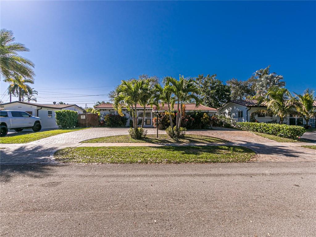 Hollywood Hills 6-22 B - Residential