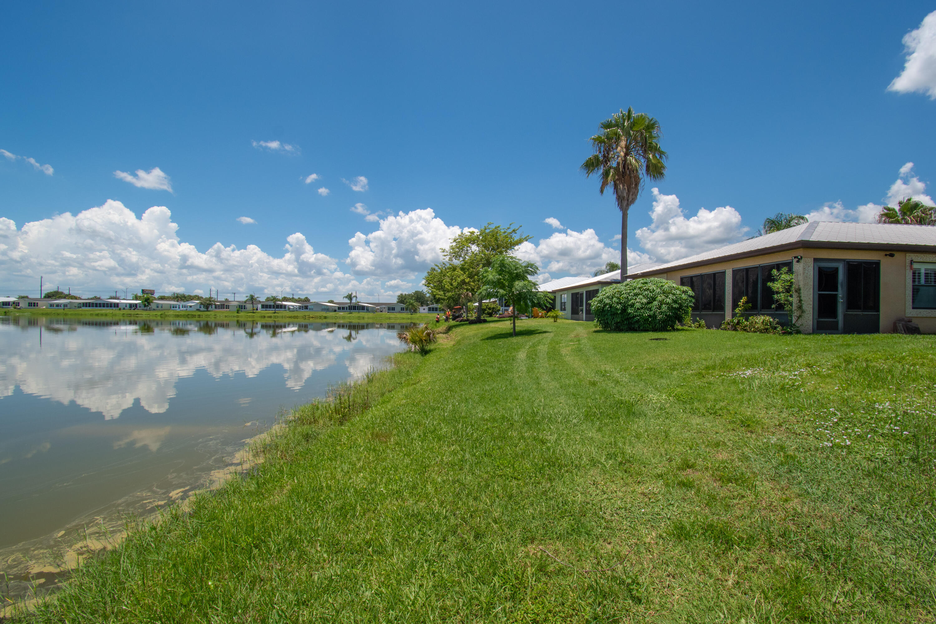 SPANISH LAKES FAIRWAYS LEASEHOLD ESTATES - Residential