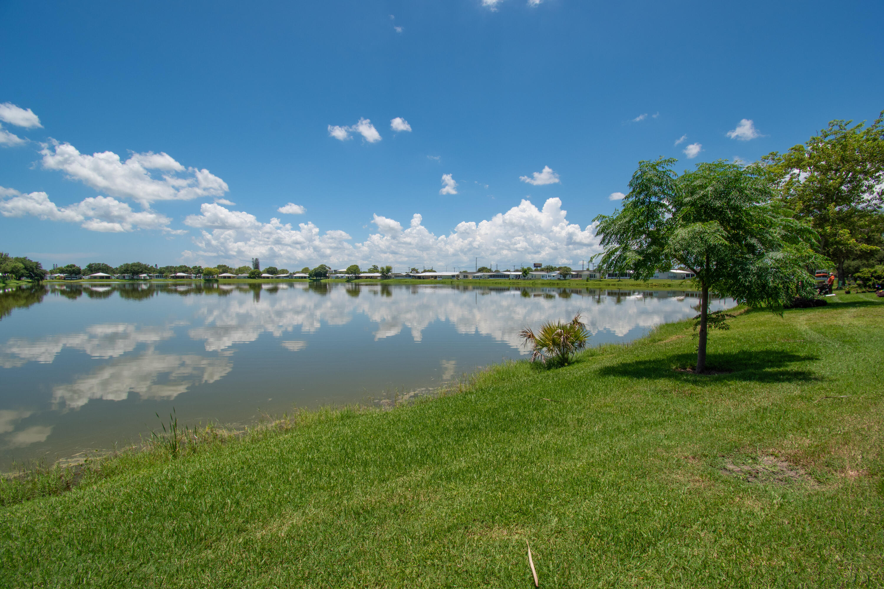 SPANISH LAKES FAIRWAYS LEASEHOLD ESTATES - Residential