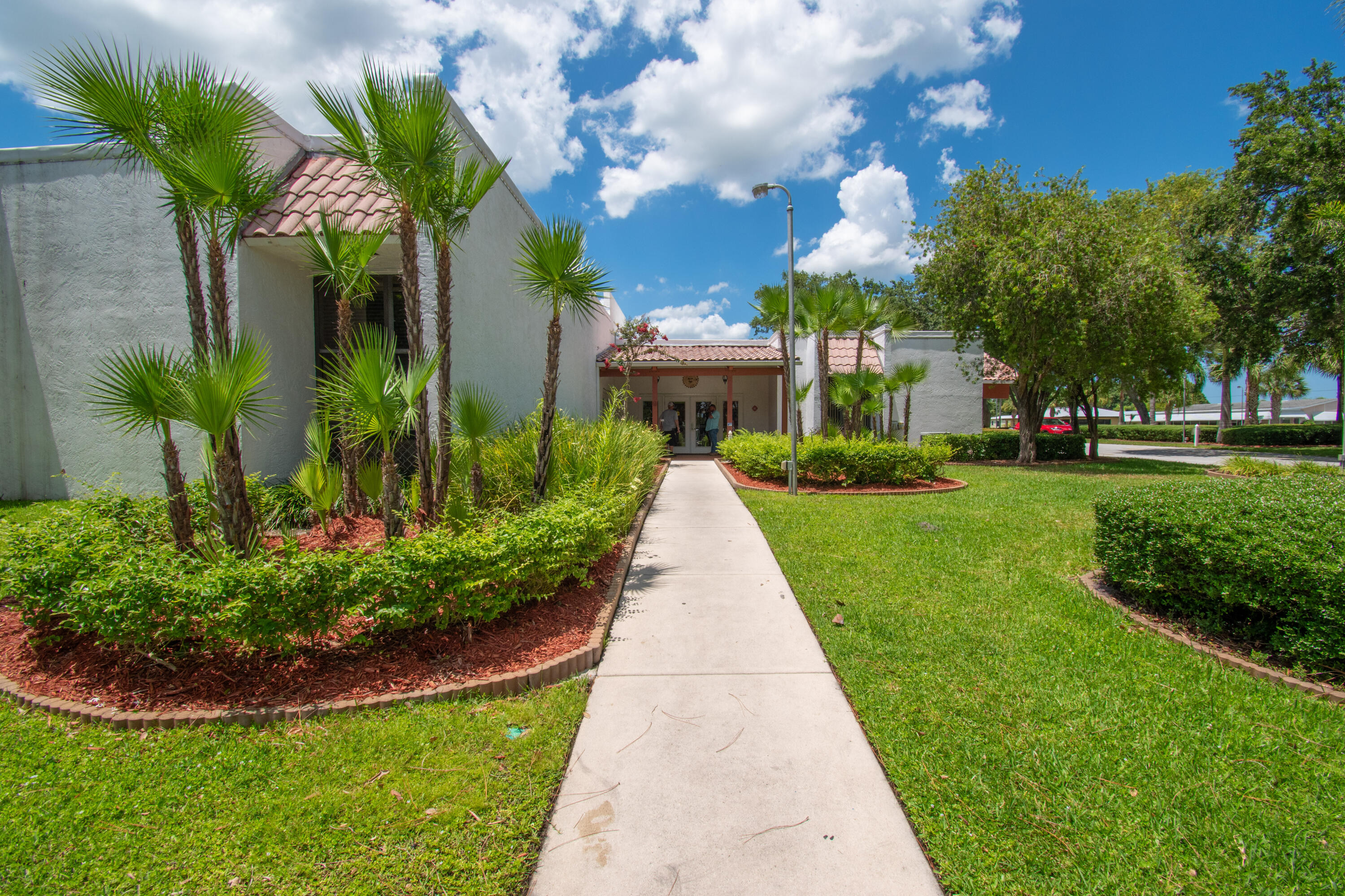 SPANISH LAKES FAIRWAYS LEASEHOLD ESTATES - Residential