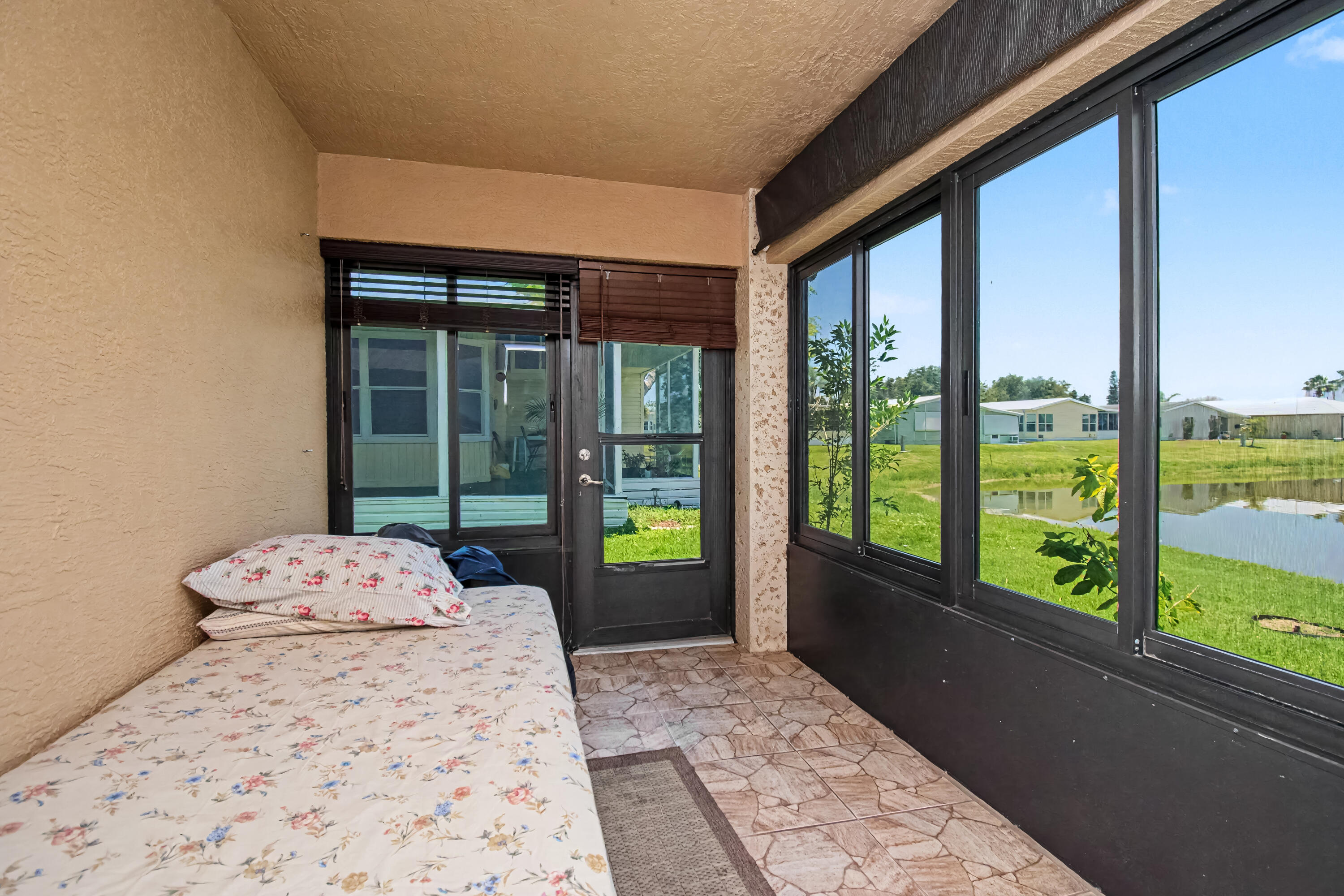 SPANISH LAKES FAIRWAYS LEASEHOLD ESTATES - Residential
