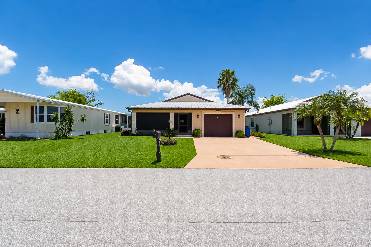 SPANISH LAKES FAIRWAYS LEASEHOLD ESTATES - Residential