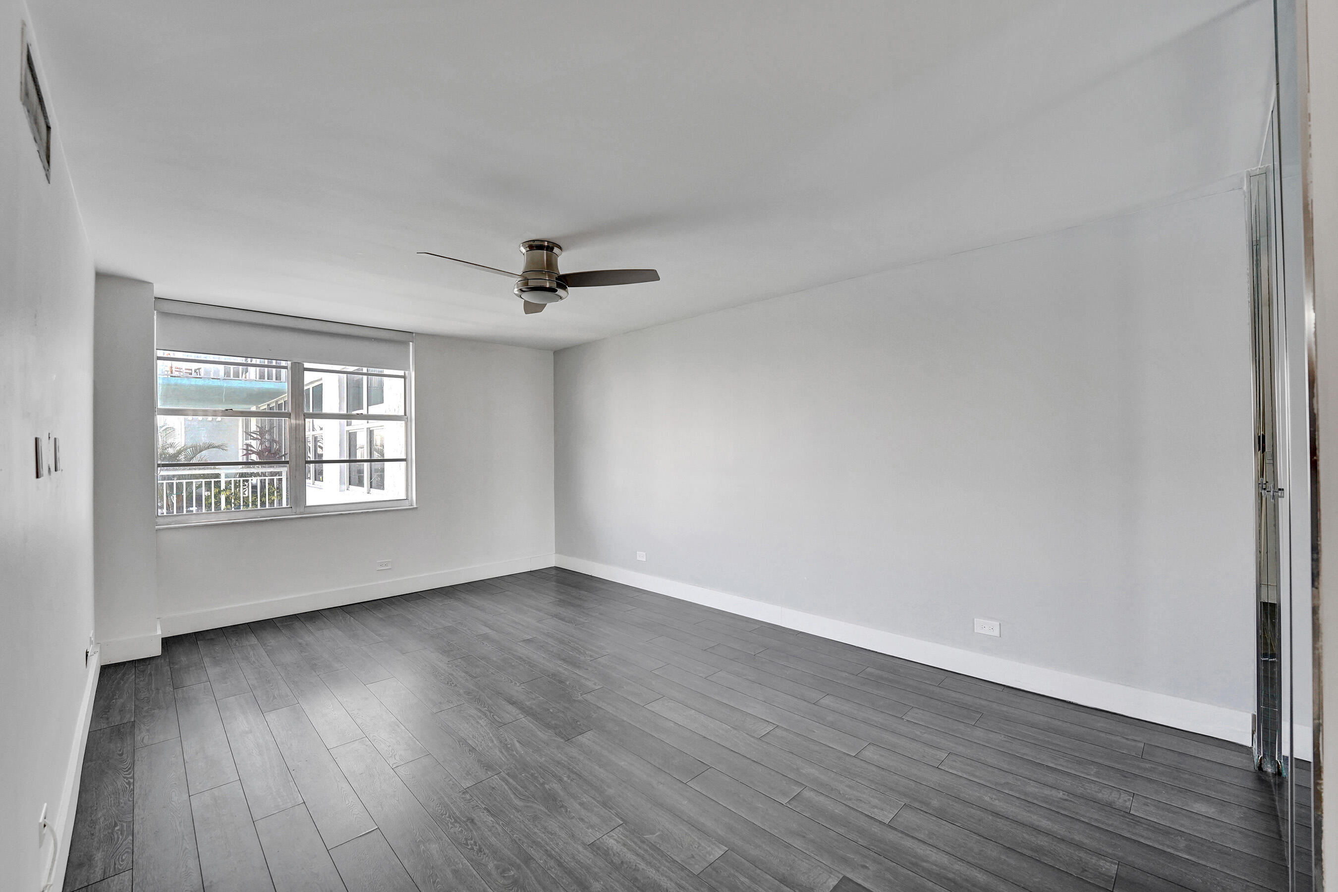 Winston Towers 500 - Residential