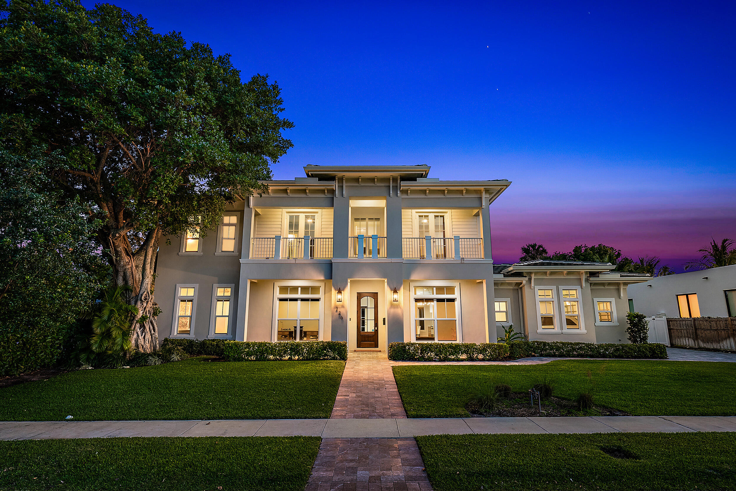 South of Southern Stunner! Built in 2019, renovated in 2023, this exquisite turnkey Contemporary Classic home offers 5279 sq. ft., 5 beds, 4 full baths, a powder room, double garage, home office, cozy den, & a swimming pool. Features include all impact windows/doors, whole-house generator, outdoor built-in grill, volume ceilings, fenced-in backyard, ample storage/closet space, wood-look tile flooring throughout, & a gourmet kitchen complete w/ an ILVE Range, Sub-Zero + Wolf appliances, an oversized island w/ Quartzite countertops/backsplash + space for full dining. This luxurious home is located on a quiet cul-de-sac, east of Olive Ave. on a 9400 sq. ft. lot. Fantastic location; enjoy a walk along the Intracoastal Waterway/Flagler Drive. Minutes to everywhere you want to be... downtown WPB/Clematis Street, Palm Beach Island, Worth Ave., world-class restaurants & shopping, marinas, golf courses & tennis courts, PBI Airport, The Square, Antique Row, gorgeous beaches, great schools, the Brightline Station, I-95, PB Zoo & the Science Center/Aquarium, the Kravis Center, PB Convention Center, Norton Museum of Art, & so much more.