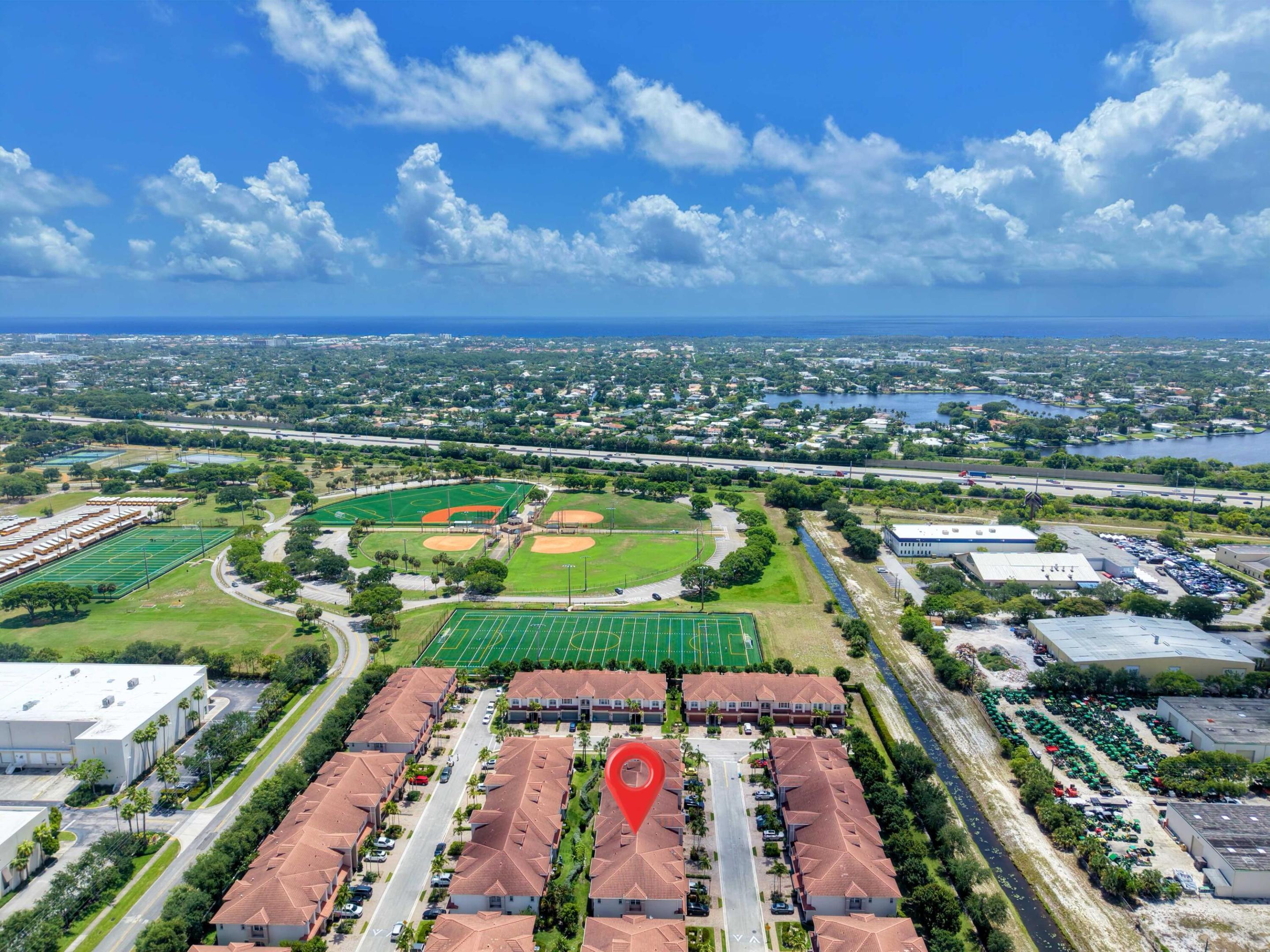 CARRIAGE POINTE - Residential Lease