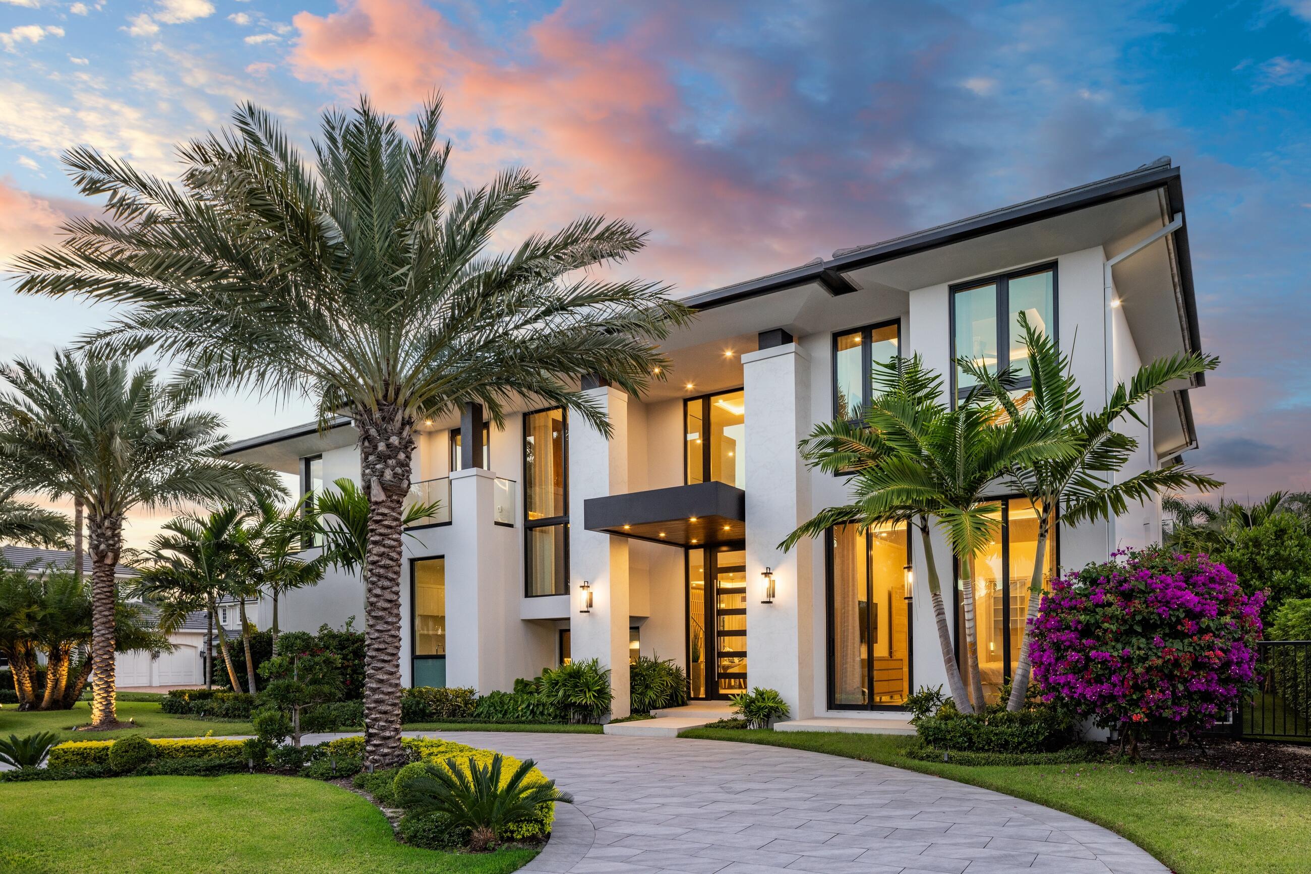 ROYAL PALM YACHT & COUNTRY CLUB - Residential