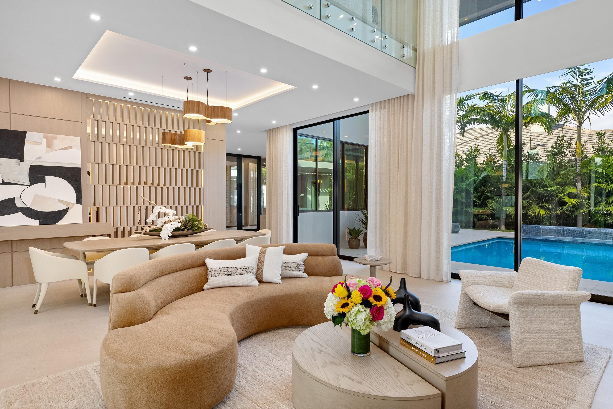 ROYAL PALM YACHT & COUNTRY CLUB - Residential