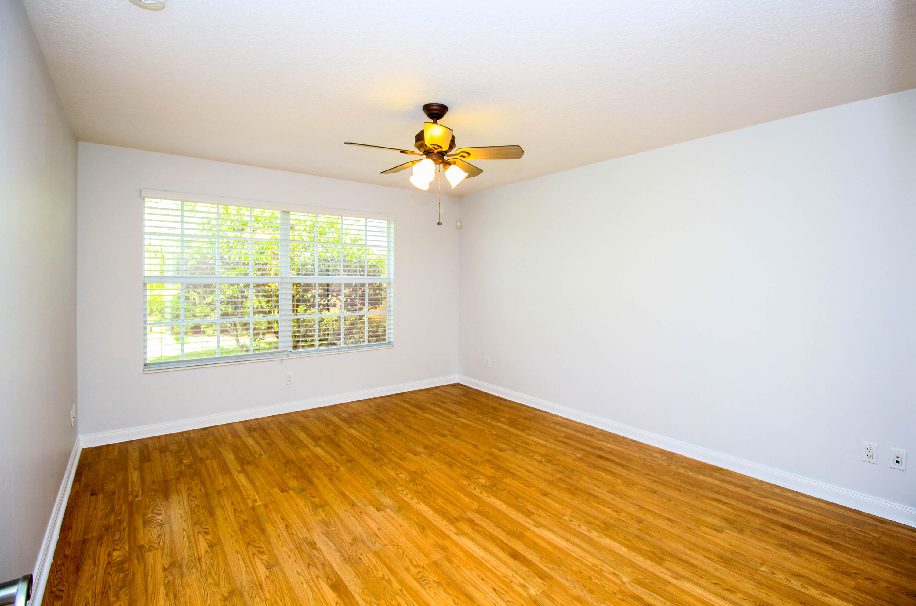 TRADITION PLAT NO  5 - Residential Lease