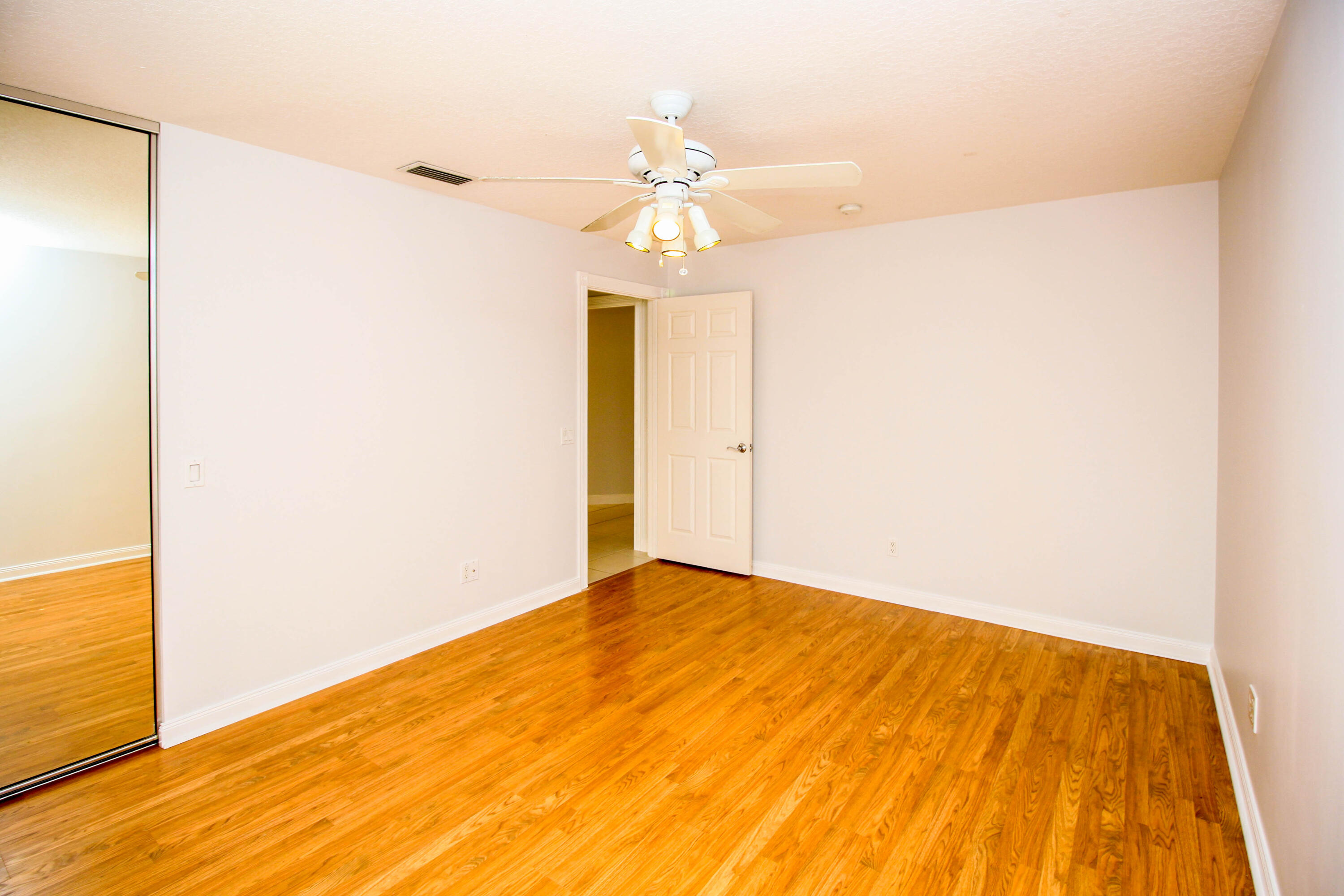 TRADITION PLAT NO  5 - Residential Lease