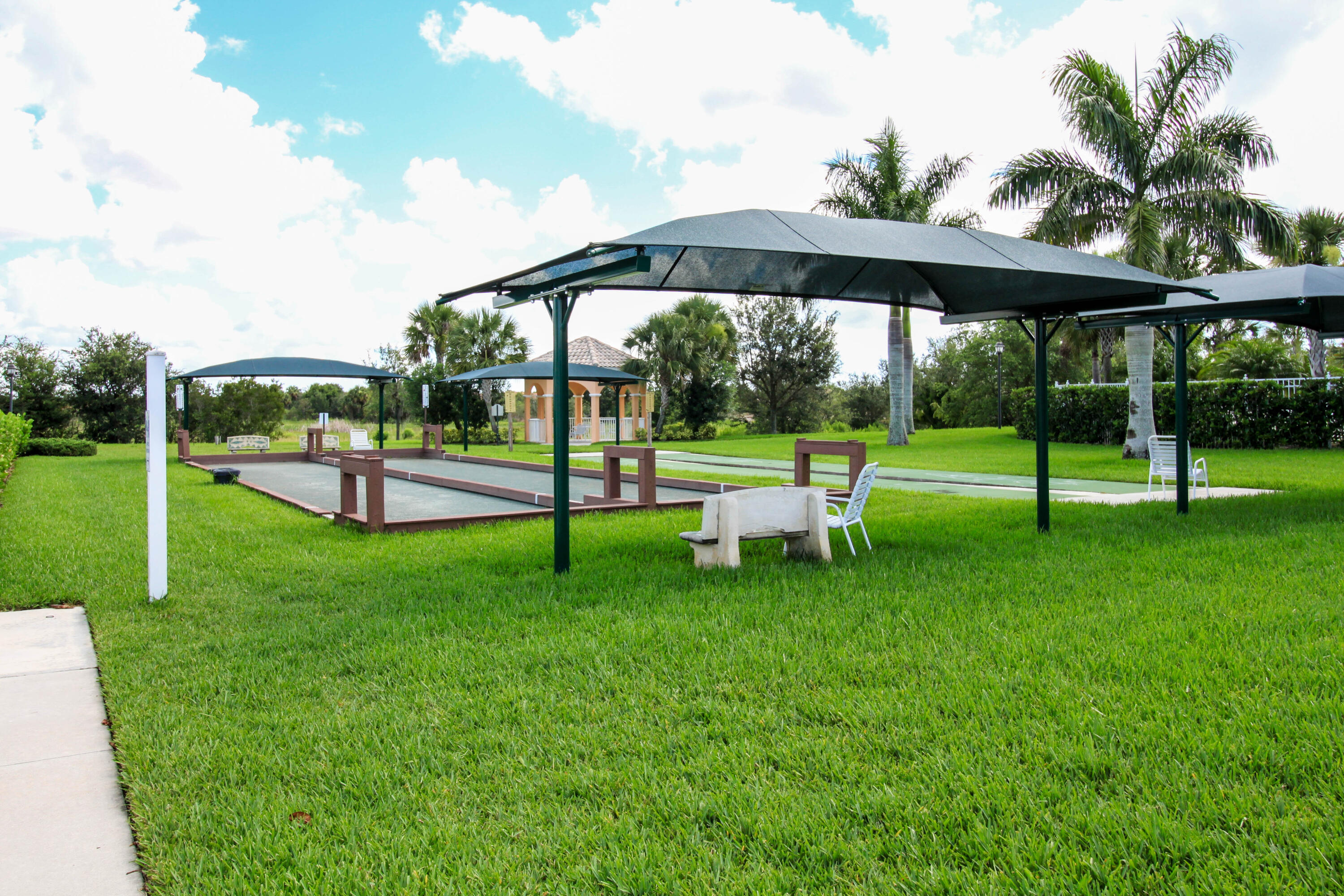 TRADITION PLAT NO  5 - Residential Lease