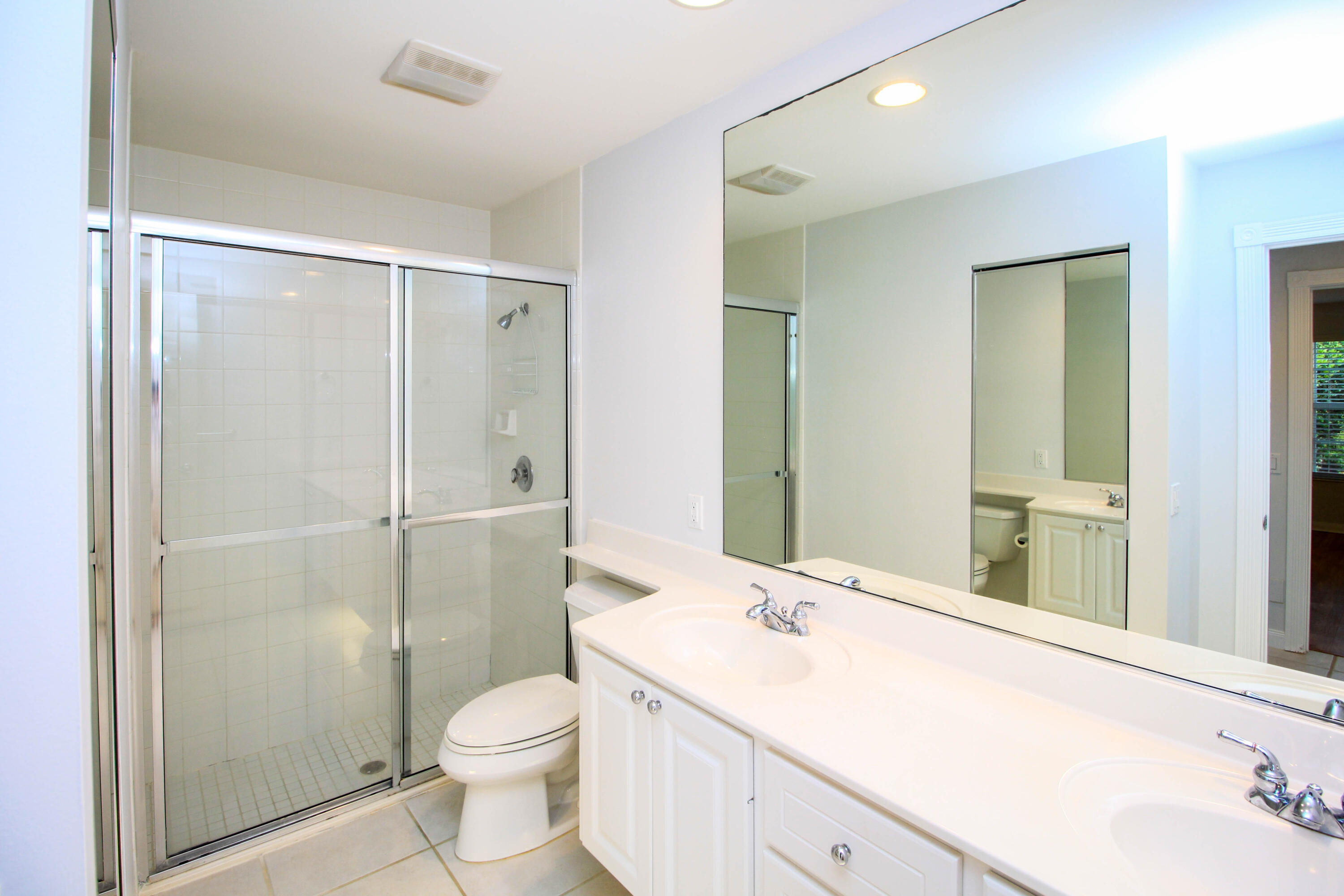 TRADITION PLAT NO  5 - Residential Lease