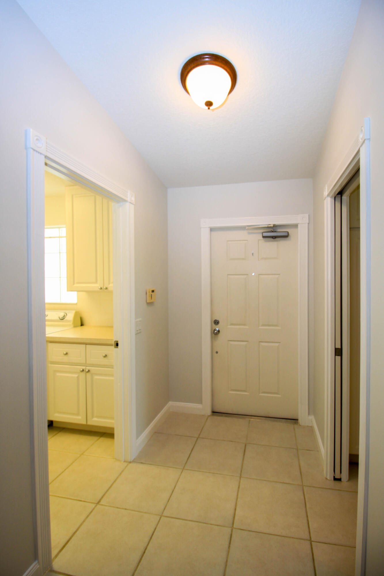 TRADITION PLAT NO  5 - Residential Lease