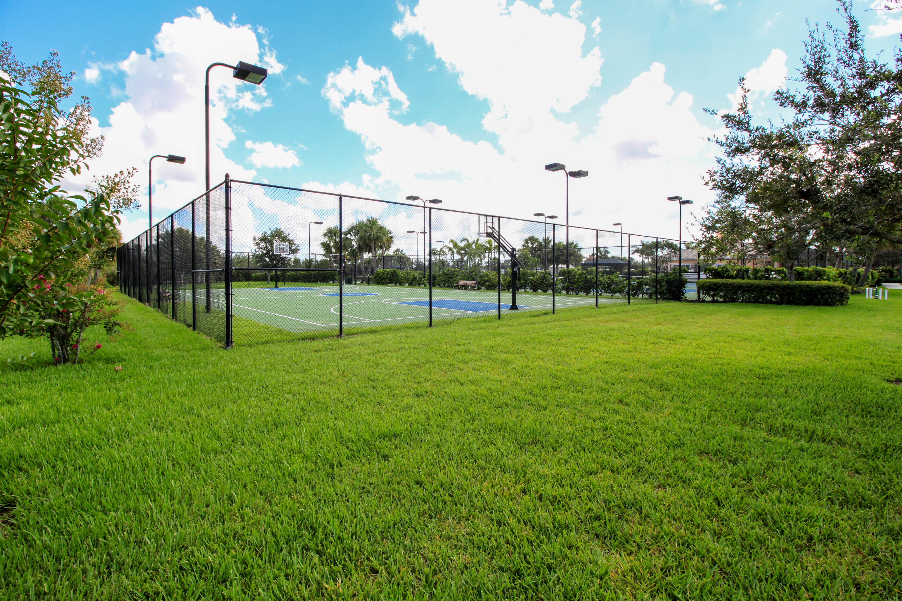 TRADITION PLAT NO  5 - Residential Lease