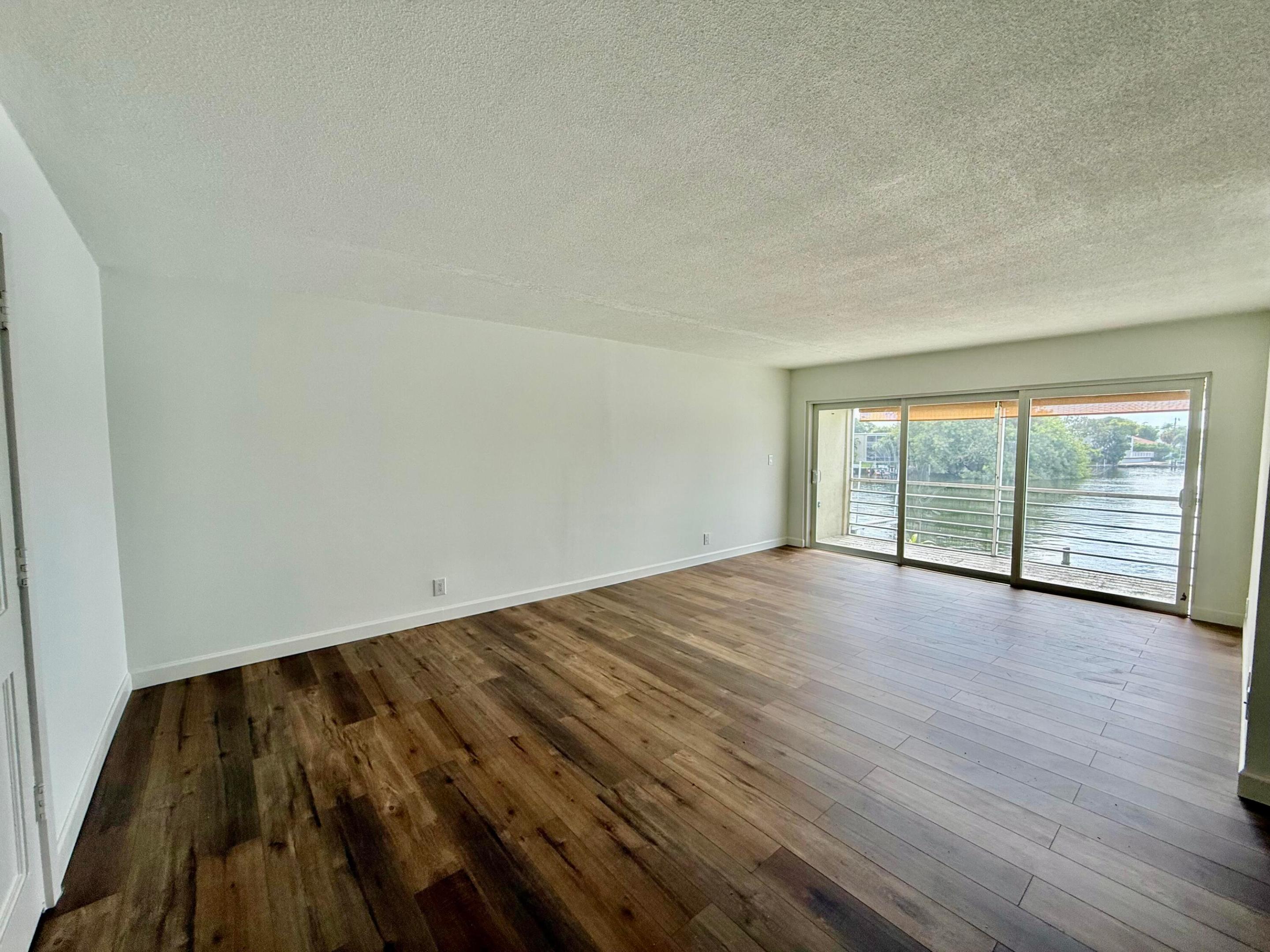 NORTH PALM BEACH VILLAGE OF 3 - Residential Lease