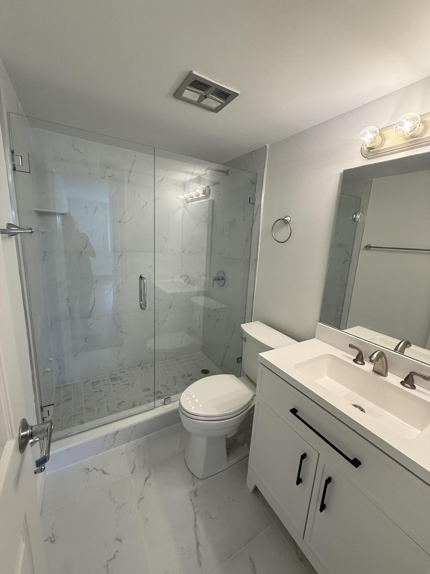 NORTH PALM BEACH VILLAGE OF 3 - Residential Lease