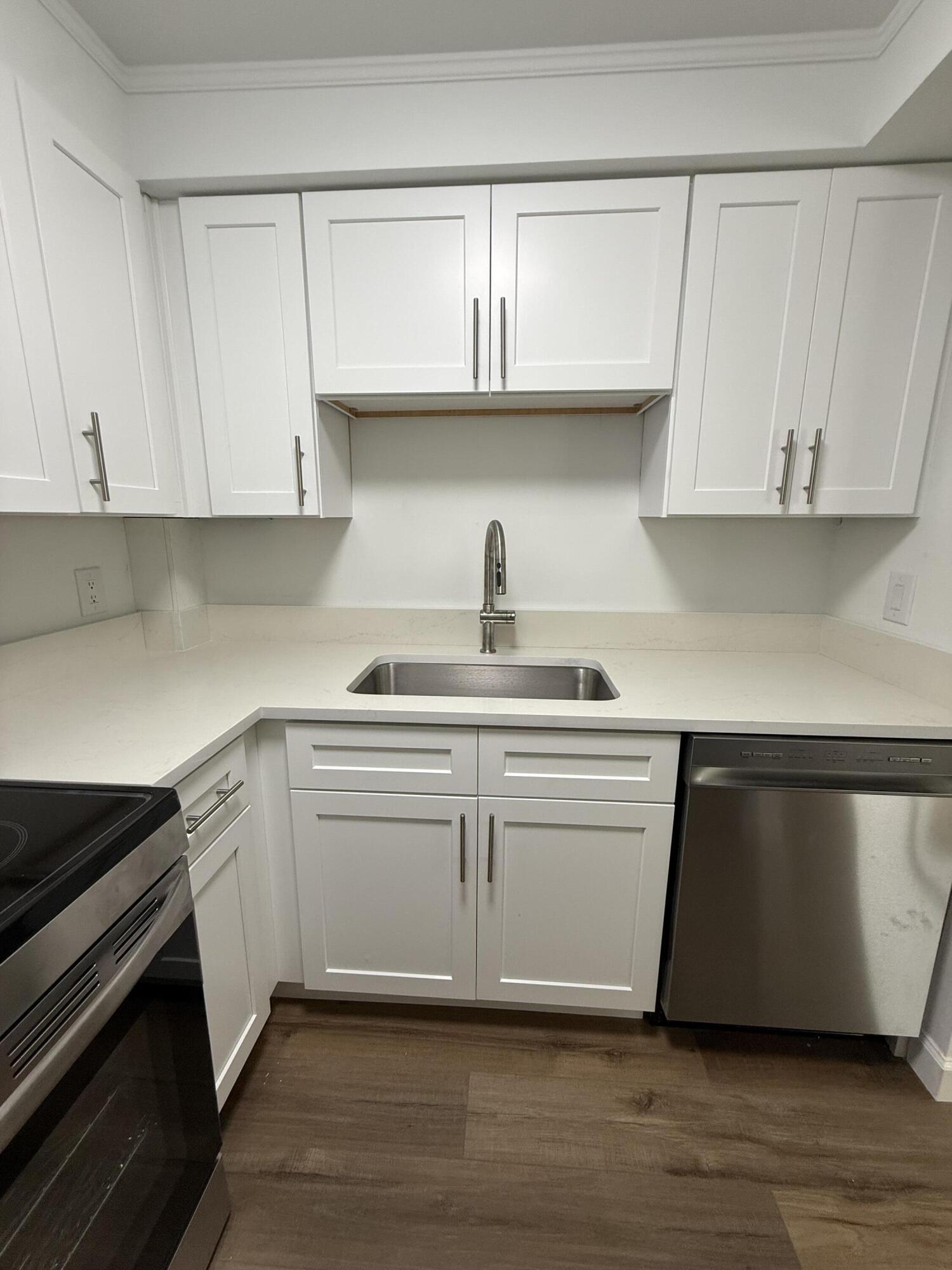 NORTH PALM BEACH VILLAGE OF 3 - Residential Lease