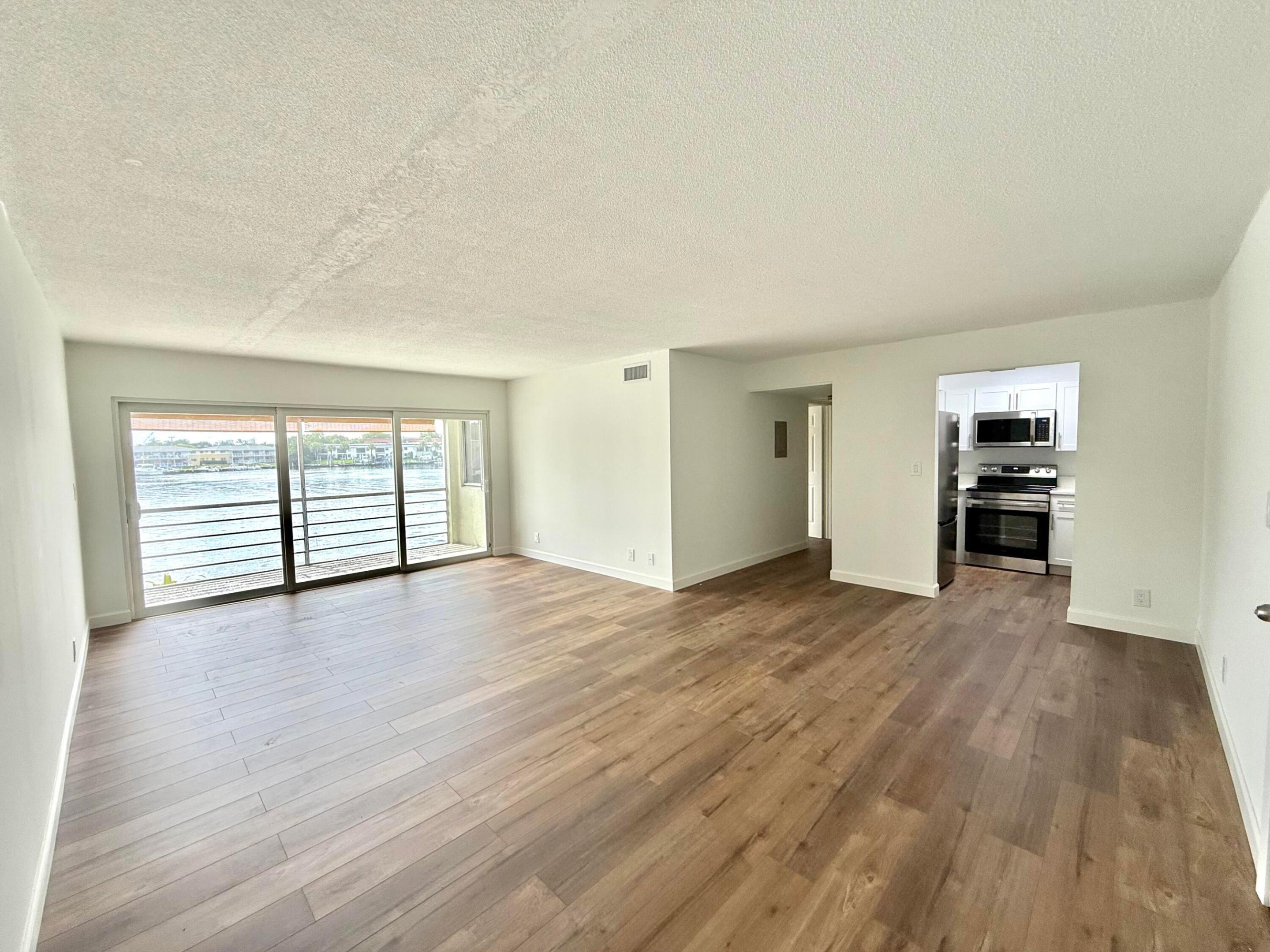 NORTH PALM BEACH VILLAGE OF 3 - Residential Lease