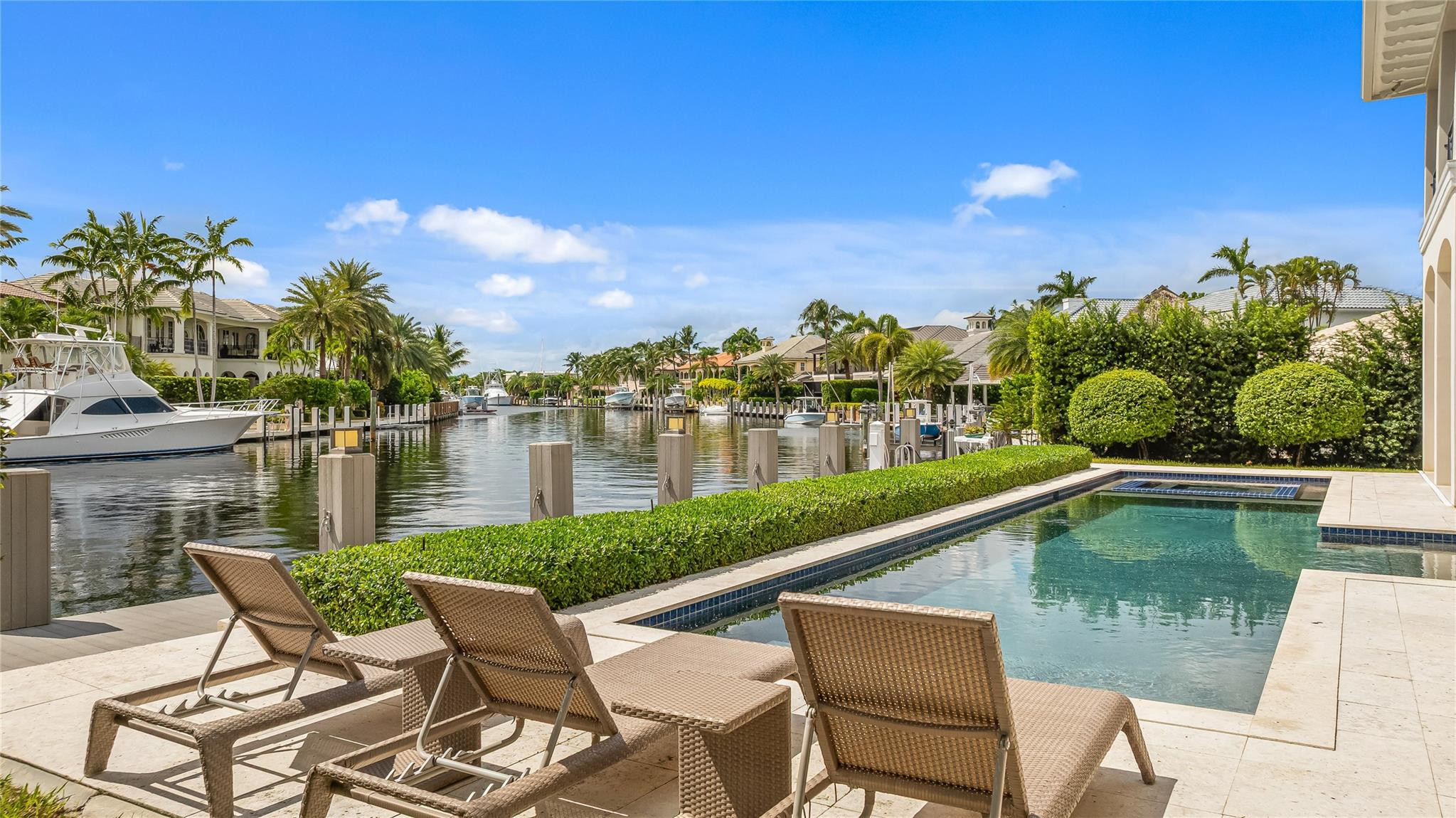 LIGHTHOUSE POINT - Residential