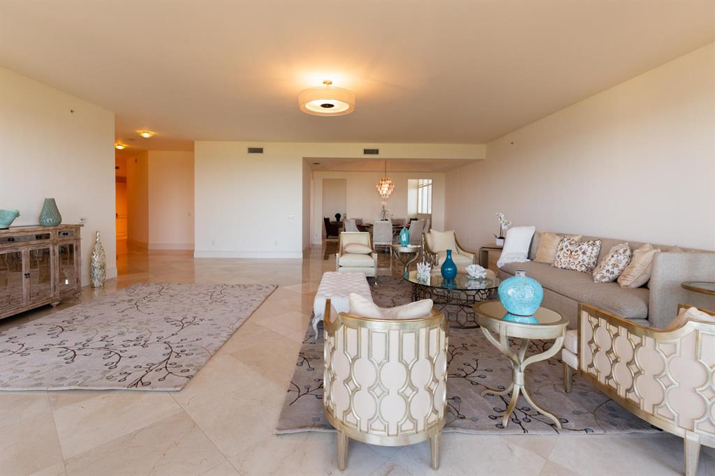 BELLARIA CONDO - Residential