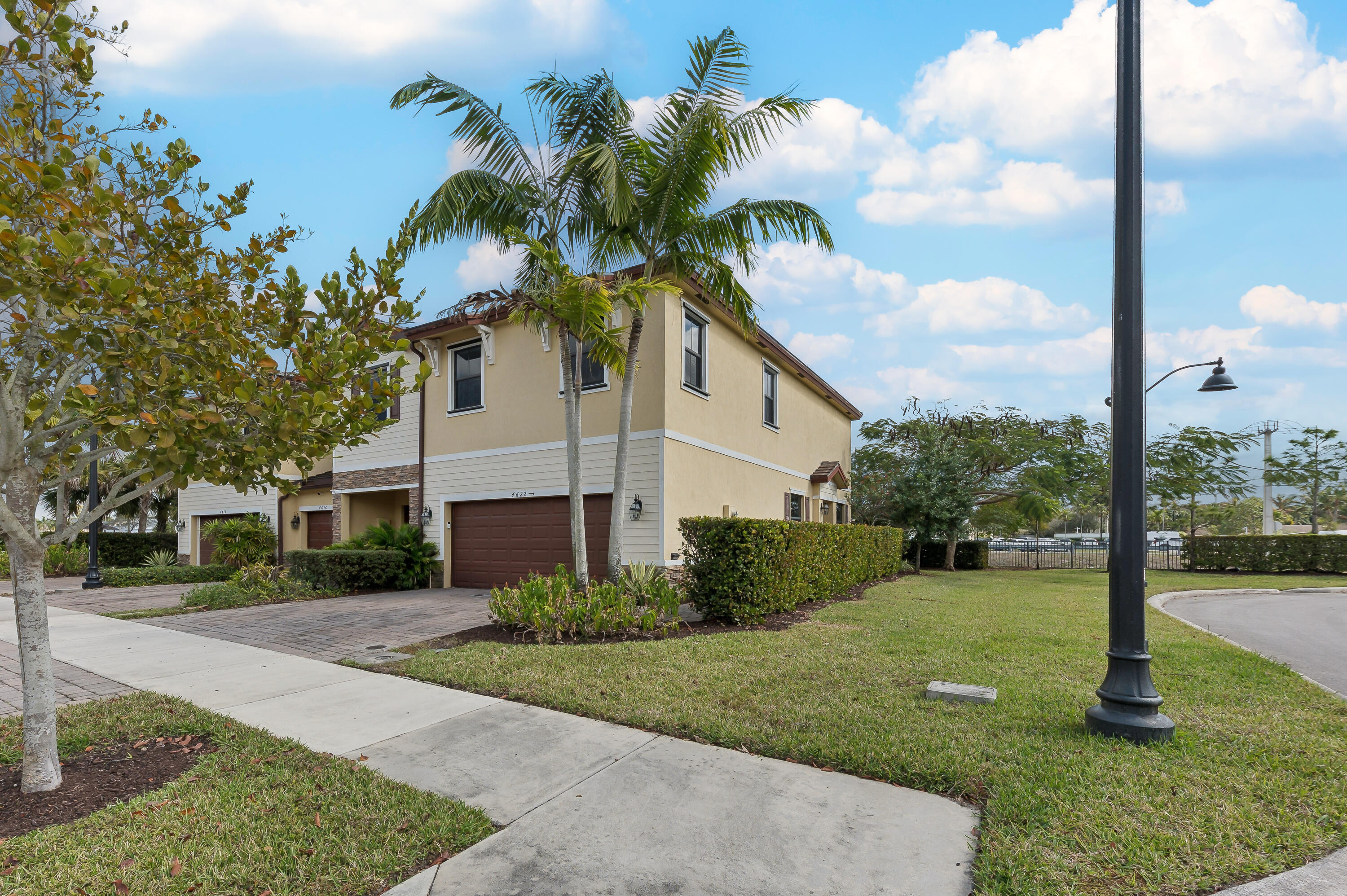 Well-maintained 3BR/2.5BA two-story townhome in the desirable Palomino Lakes community in Davie. Main level features updated porcelain flooring (2025) and a spacious open layout connecting the living, dining, and kitchen areas, plus a convenient half bath downstairs. All bedrooms are located upstairs, including a private primary suite with en-suite bath and ample closet space. Ideally situated near major highways, universities, shopping, dining, and the Seminole Hard Rock Hotel & Casino Hollywood. Move-in ready !