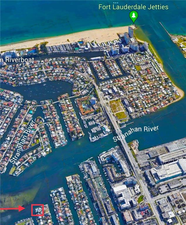 YACHTMAN’S DREAM LOCATION 255’ DEEPWATER POINT LOT CLOSEST TO INLET VIEWS GALORE BREATHTAKING! point lot estate with over 255' of protected dockage in a no wake zone. BUILD YOUR DREAM HOME ON THIS AMAZING ONE OF A KIND LOT! Property is positioned to make you fell like you are on a "Private Island" as there is no adjacent island. You can have your yacht docked and still enjoy a view of the widest section of the Intracoastal. East exposure so you can enjoy the ocean breezes. Home has high ceilings, 4 car garage and a privet master bedroom suite on the second floor. This property has the best views in Fort Lauderdale, WON’T LAST!