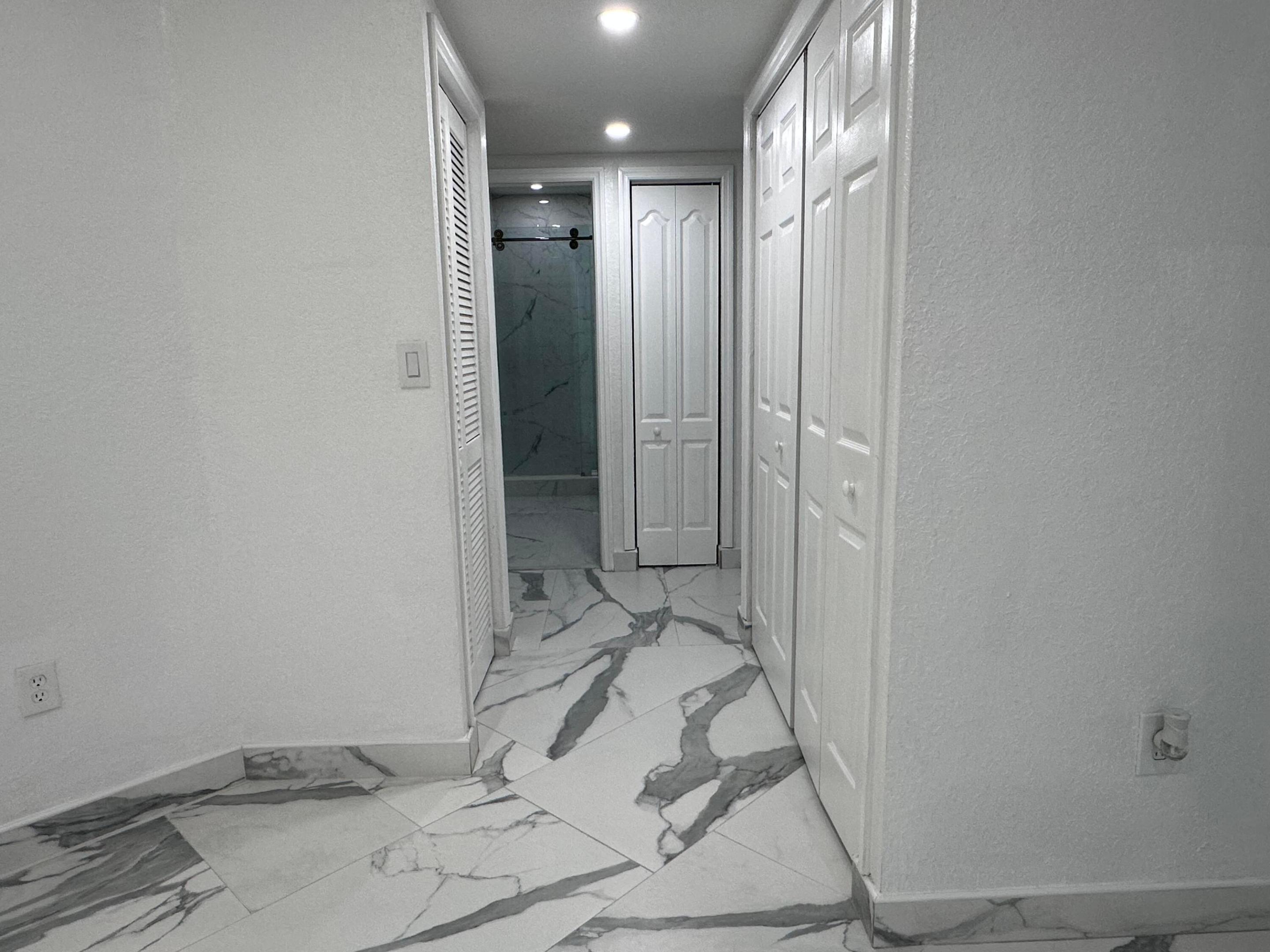 LOS PORTALES SEC B CONDO - Residential