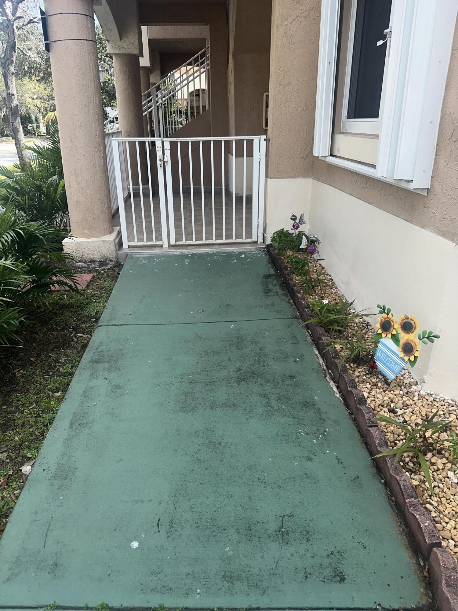 LOS PORTALES SEC B CONDO - Residential