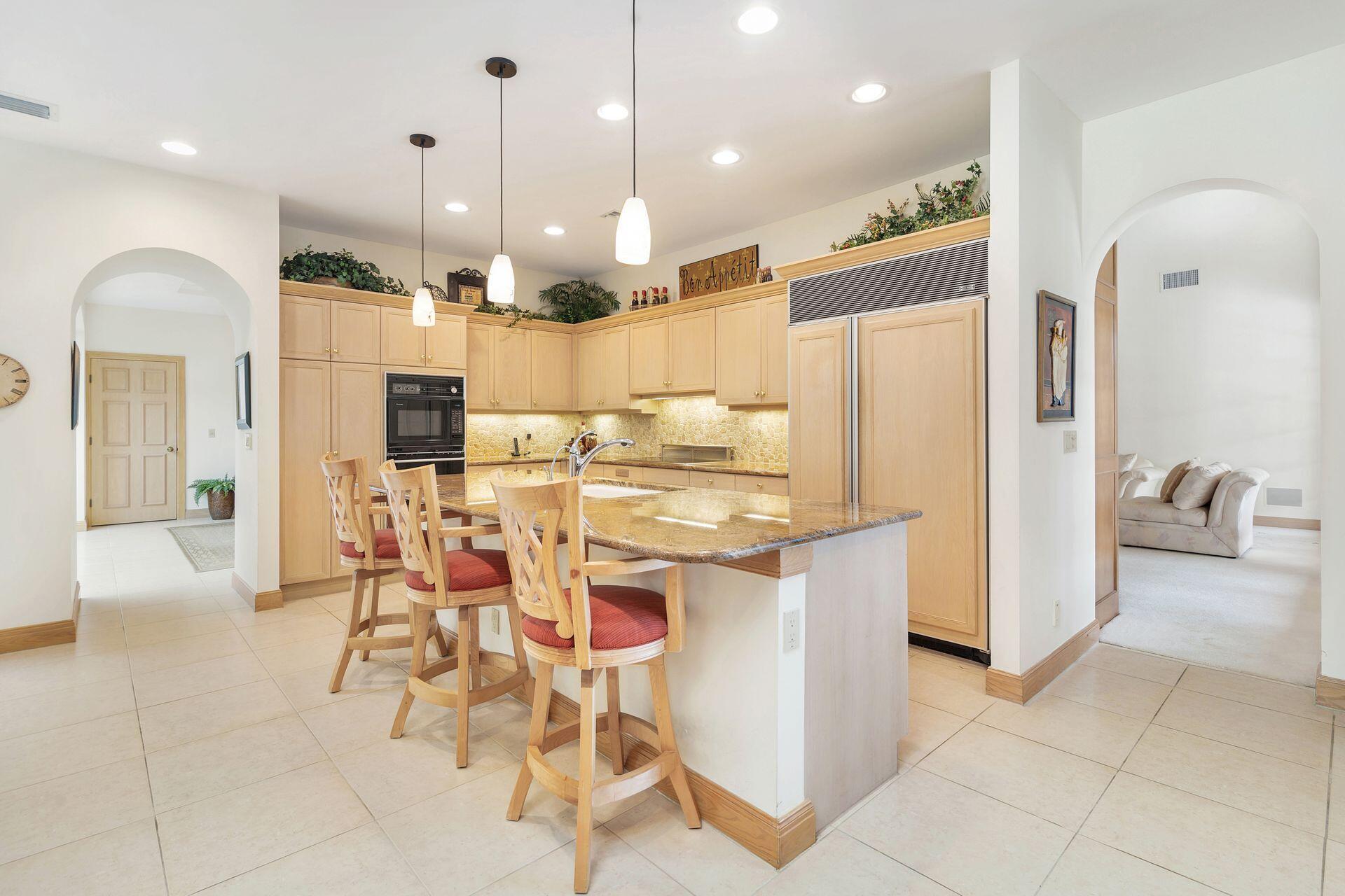 BARROW ISLAND AT JONATHANS LANDING - Residential
